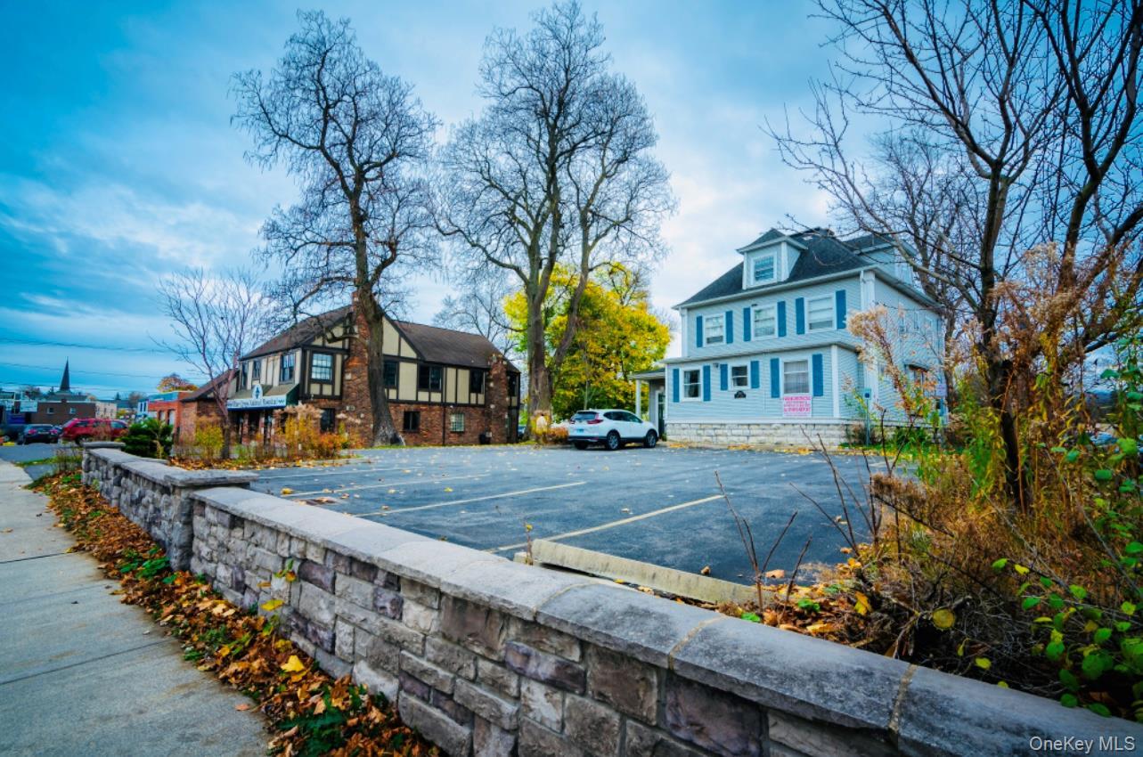 Single Family Main Street Out Of Area, NY 14226, MLS-1048141-5