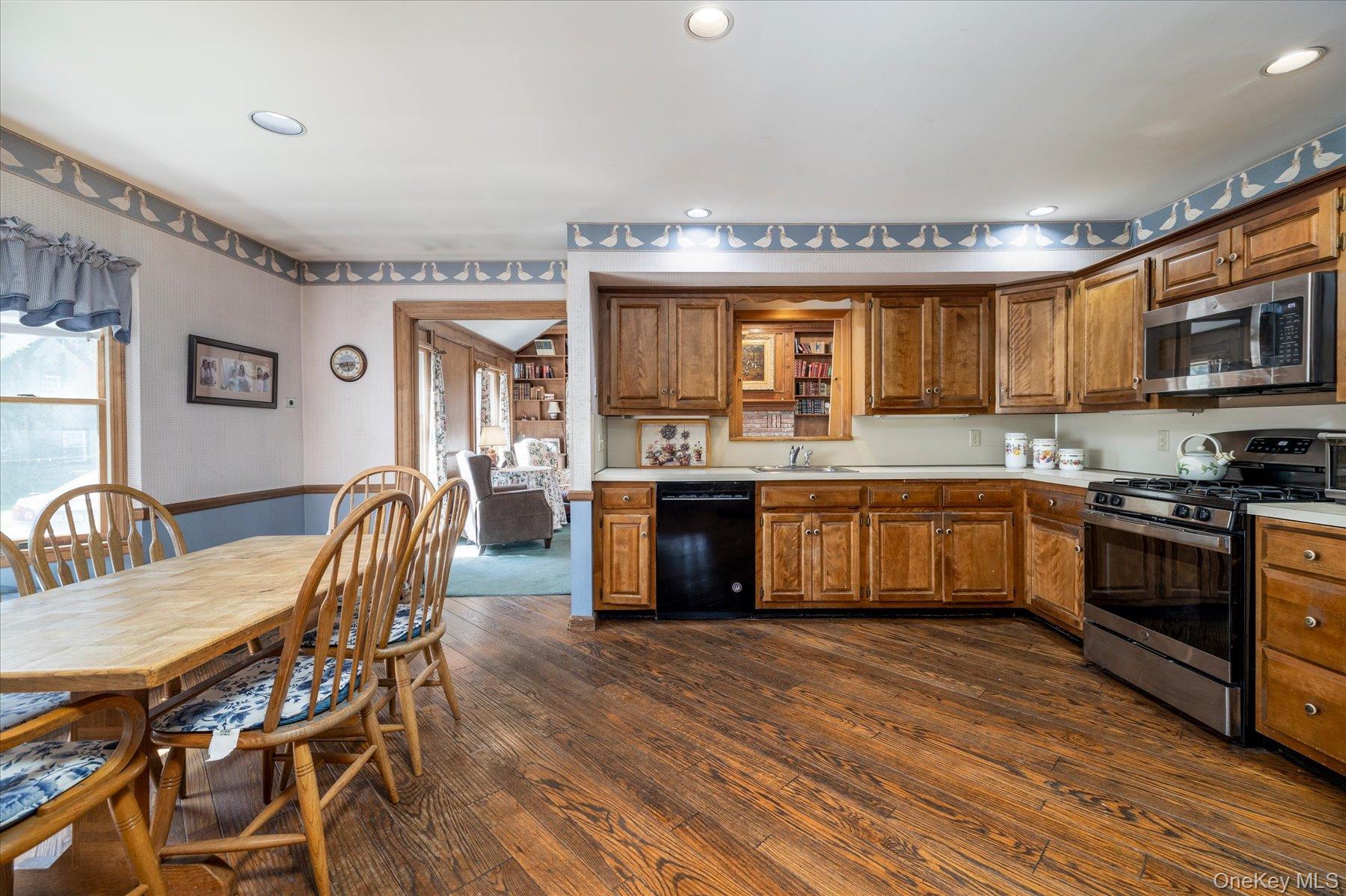 Single Family Fern Street Nassau County, NY 11001, MLS-1048148-3