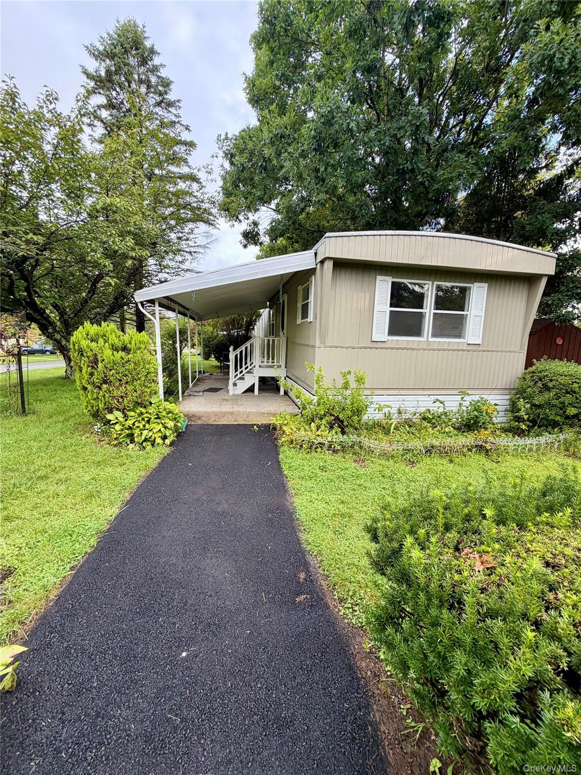 Single Family Oahu Lane Ulster County, NY 12561, MLS-1048152-12