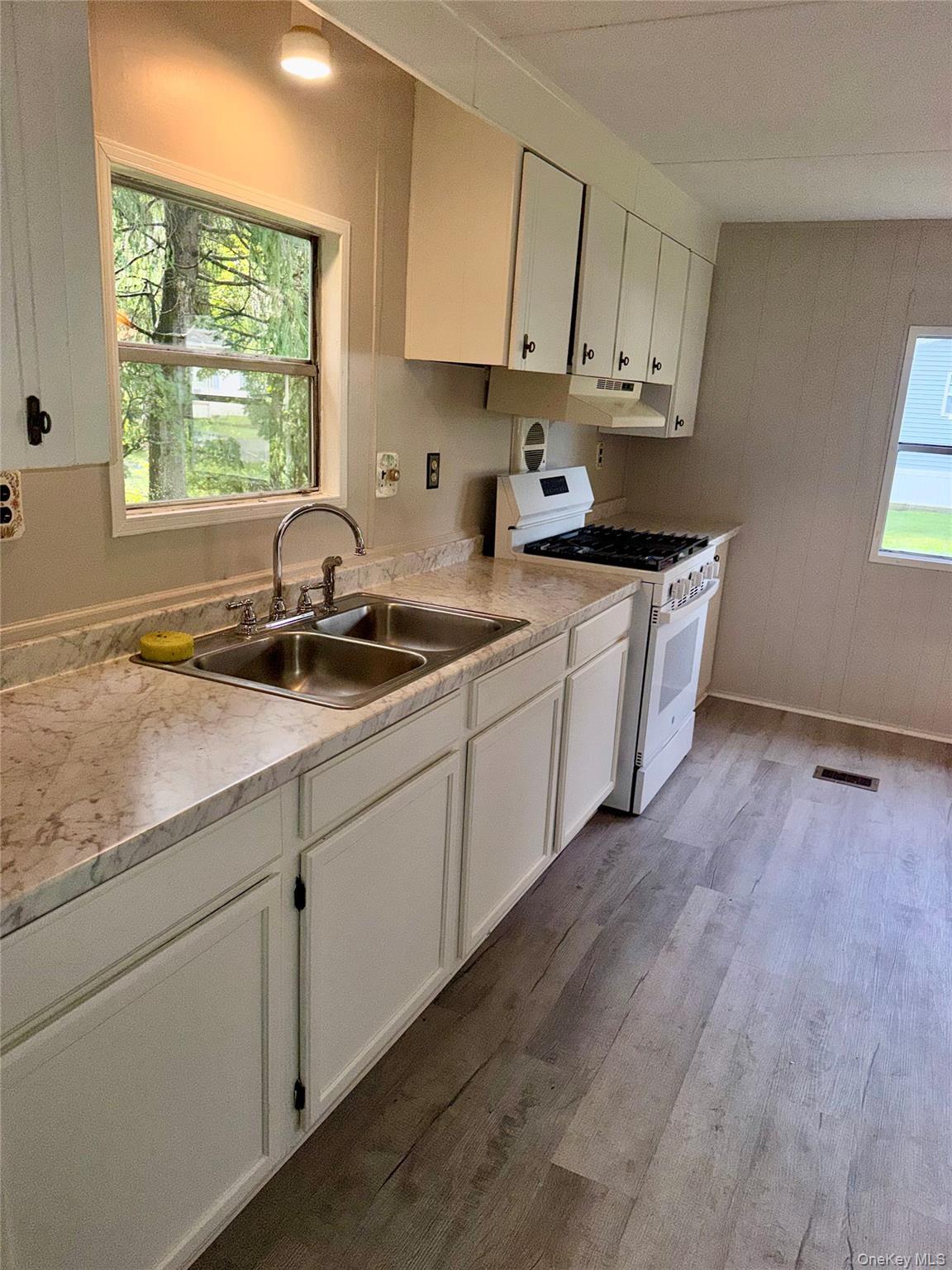 Single Family Oahu Lane Ulster County, NY 12561, MLS-1048152-3