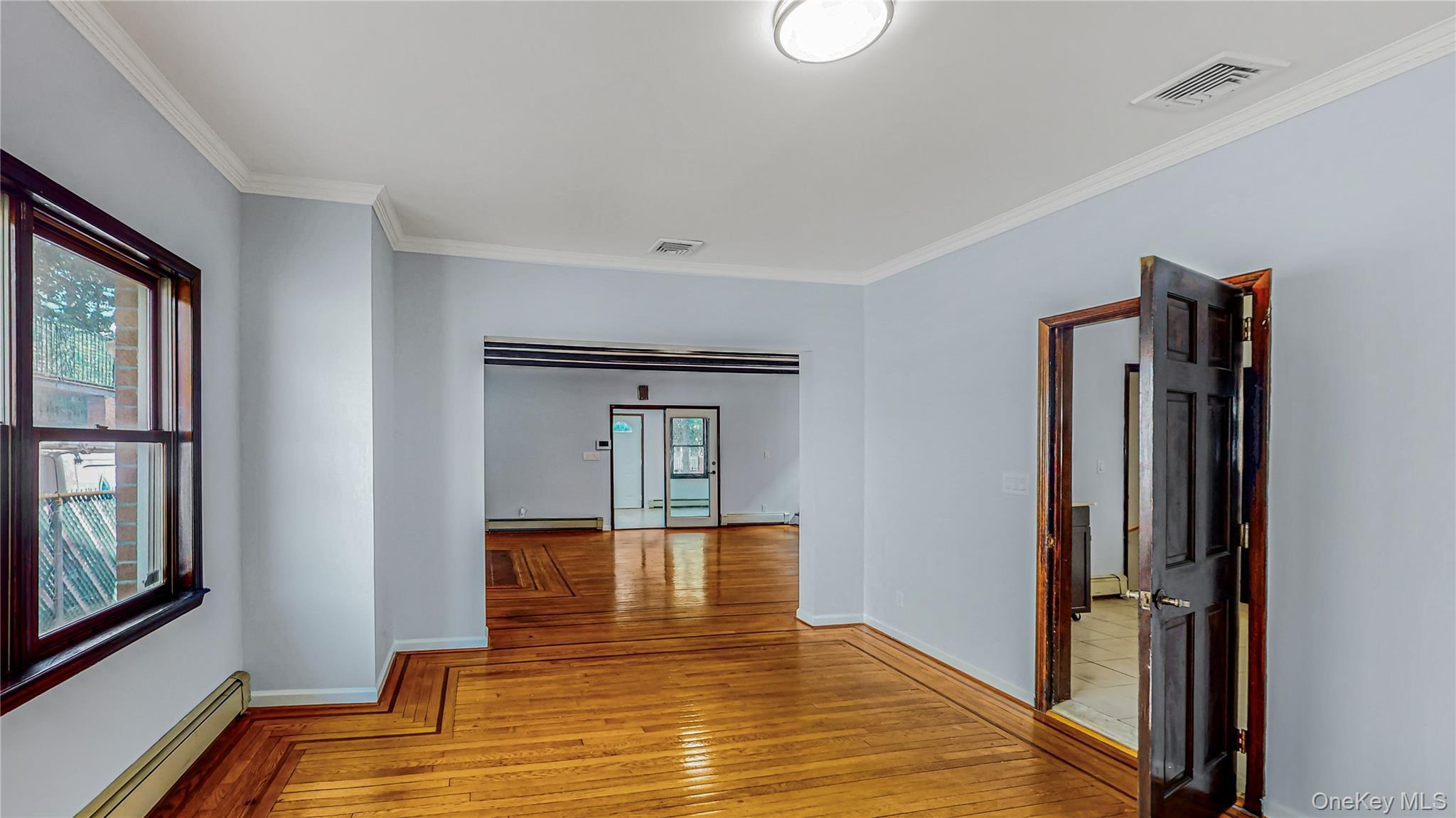Single Family 49th Street Queens, NY 11105, MLS-1048159-4