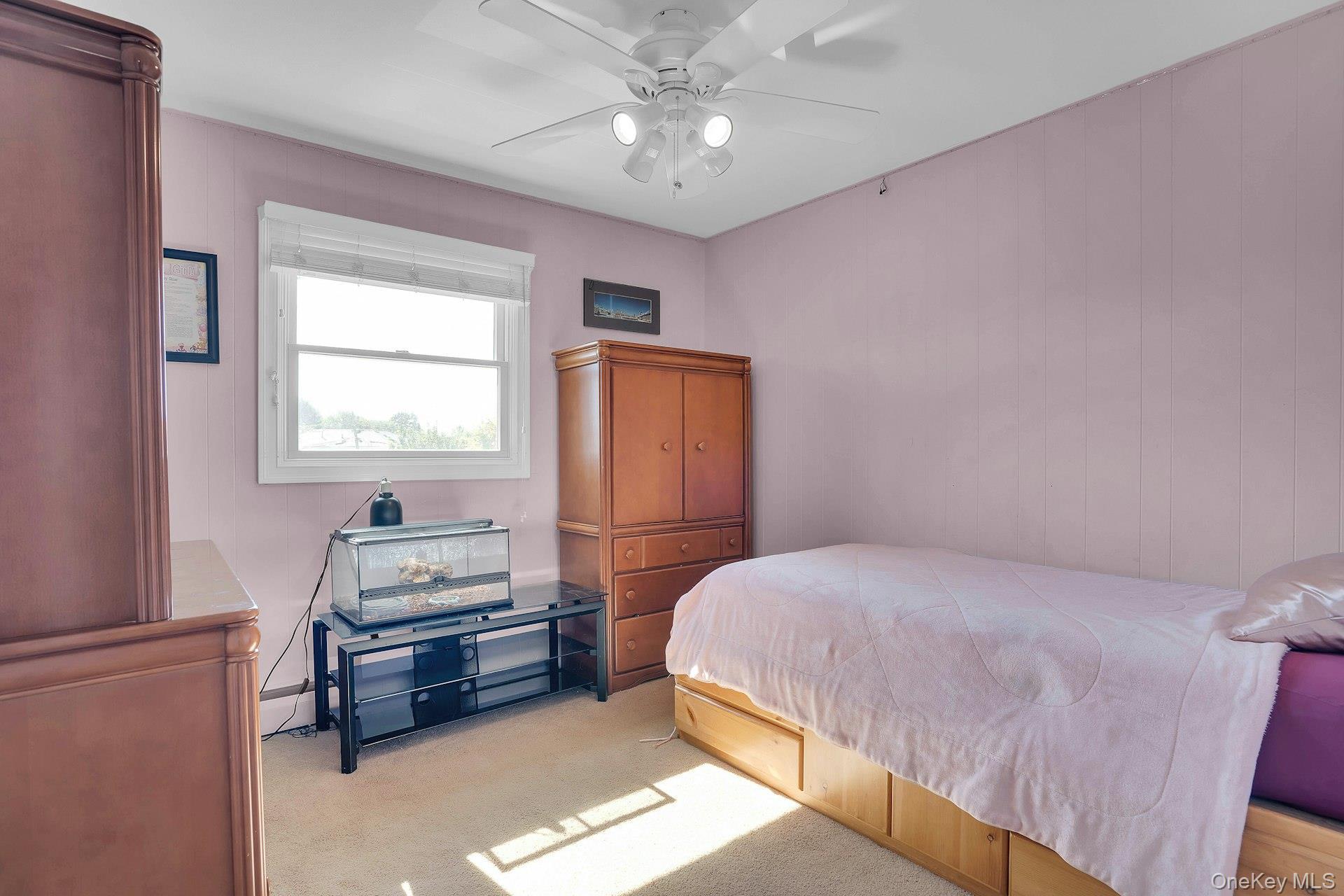 Single Family Heather Crescent Suffolk County, NY 11725, MLS-1048174-30