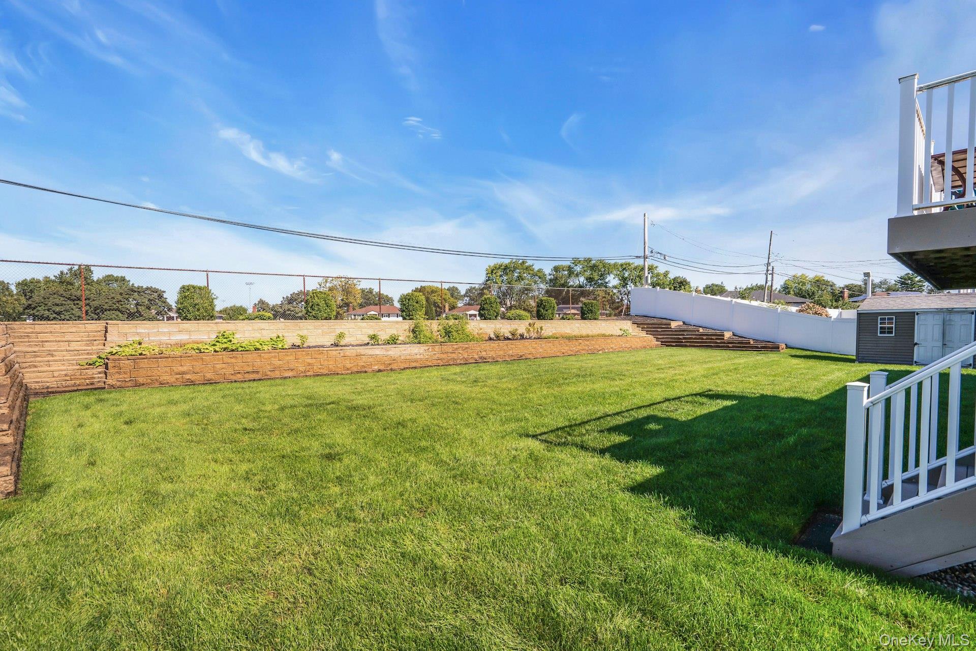 Single Family Heather Crescent Suffolk County, NY 11725, MLS-1048174-38