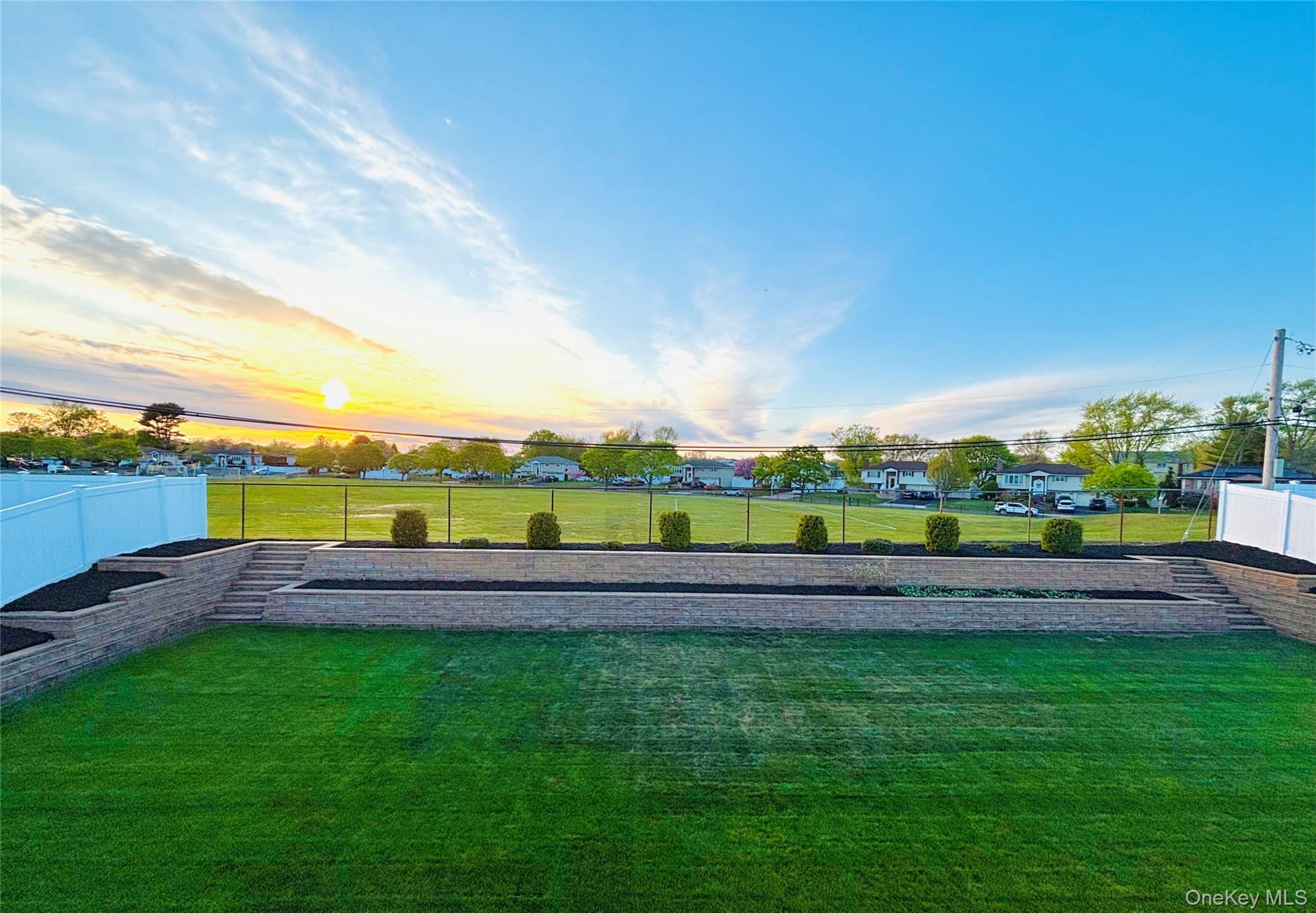 Single Family Heather Crescent Suffolk County, NY 11725, MLS-1048174-49