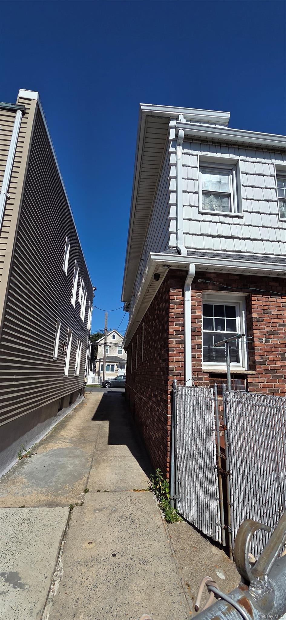 Single Family E 94th Street  Brooklyn, NY 11236, MLS-1048178-4
