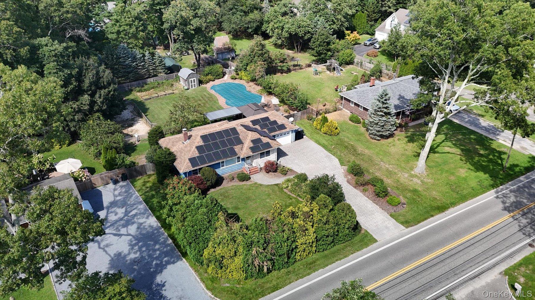 Single Family Hubbard Avenue  Suffolk County, NY 11901, MLS-1048182-32
