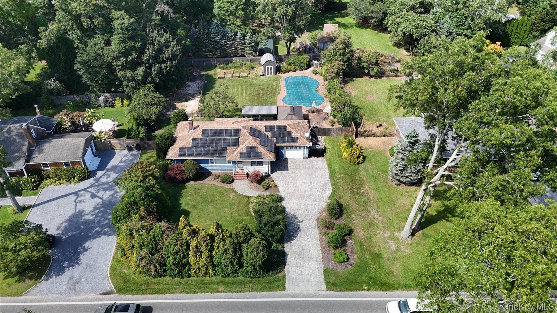 Single Family Hubbard Avenue  Suffolk County, NY 11901, MLS-1048182-33