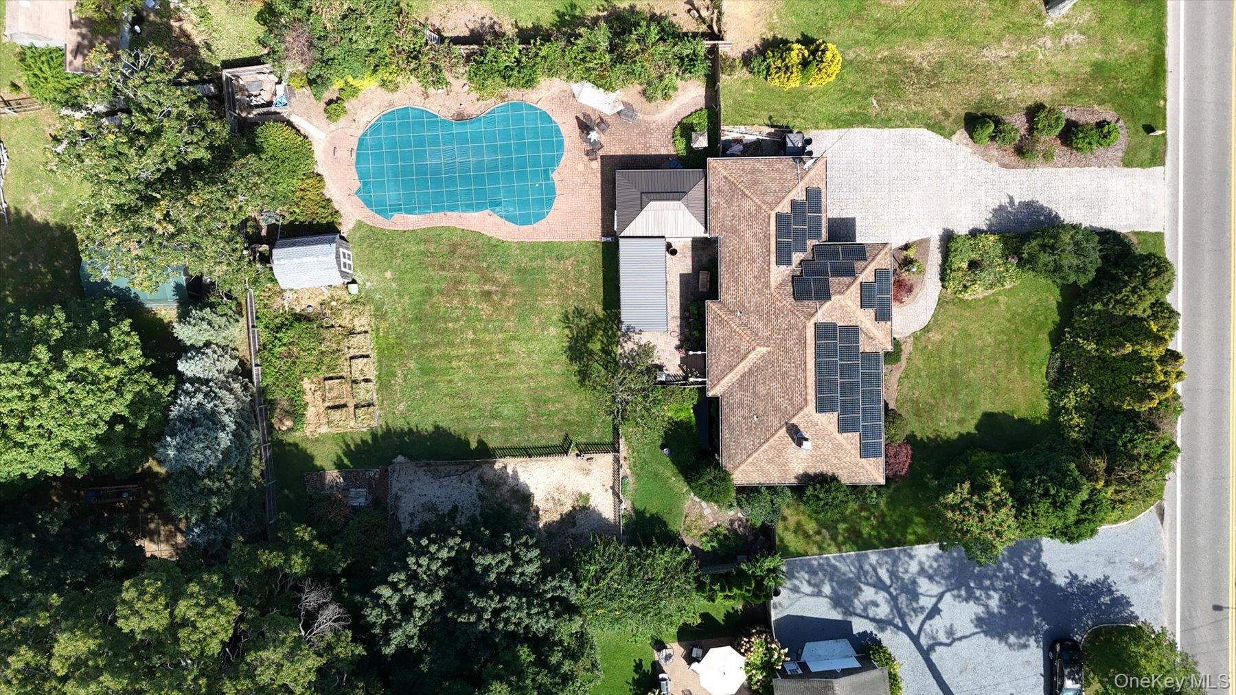 Single Family Hubbard Avenue  Suffolk County, NY 11901, MLS-1048182-34