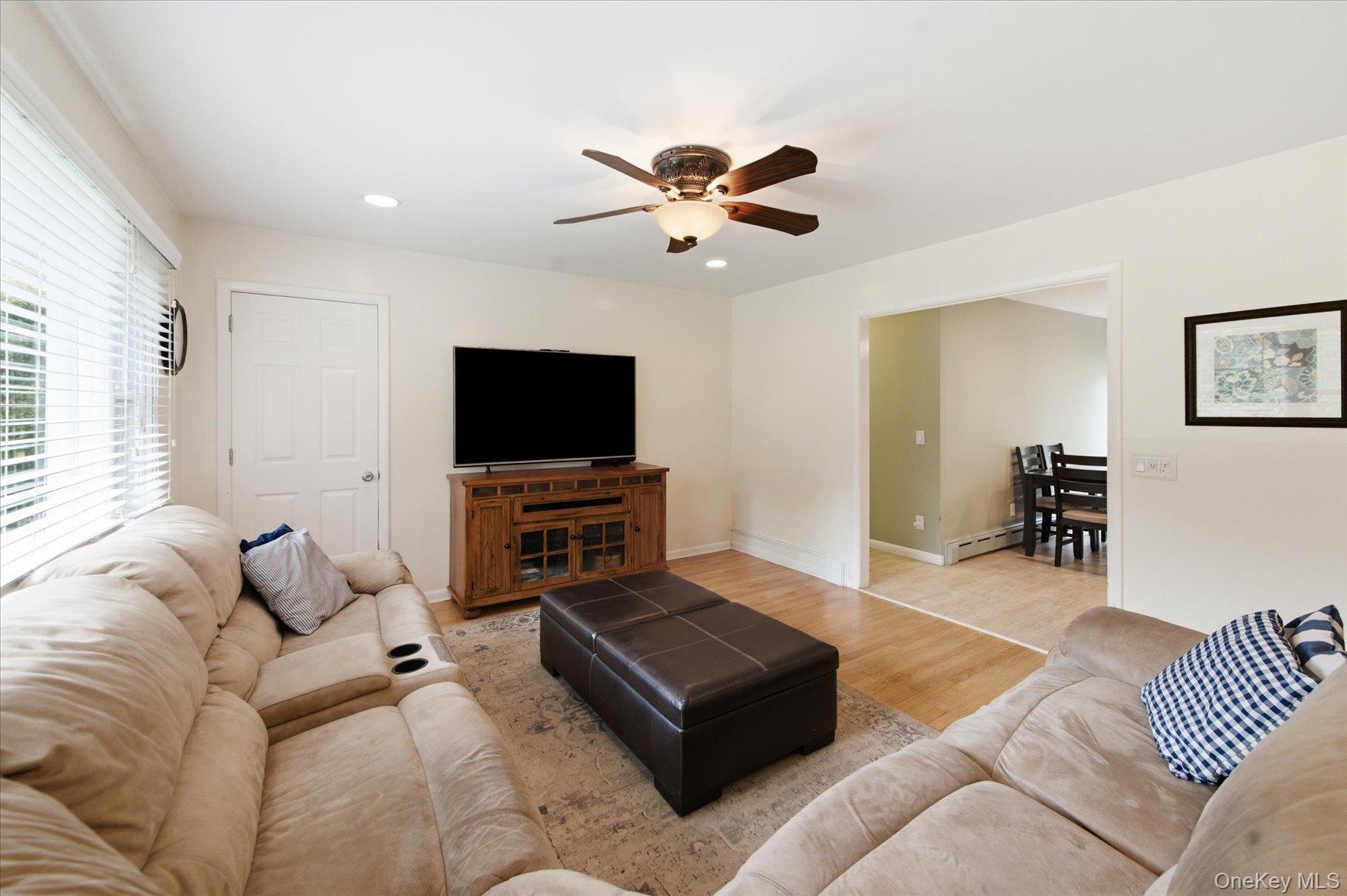 Single Family Hubbard Avenue  Suffolk County, NY 11901, MLS-1048182-6