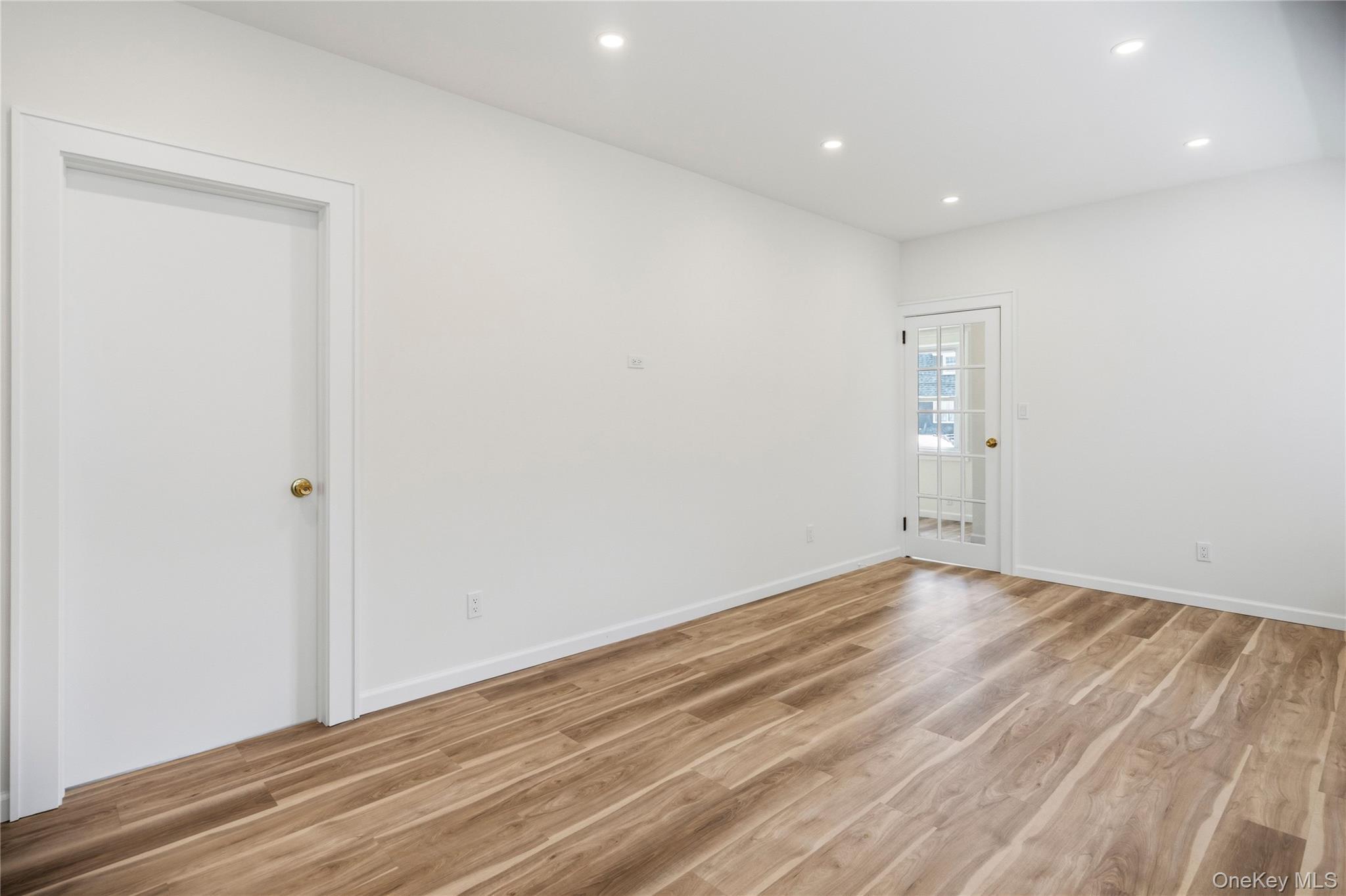 Single Family 1st Avenue  Nassau County, NY 11518, MLS-1048192-8