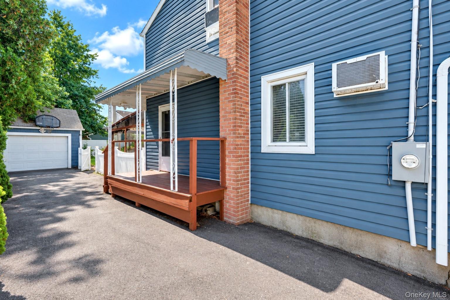 Single Family Michel Avenue Nassau County, NY 11735, MLS-1048199-18