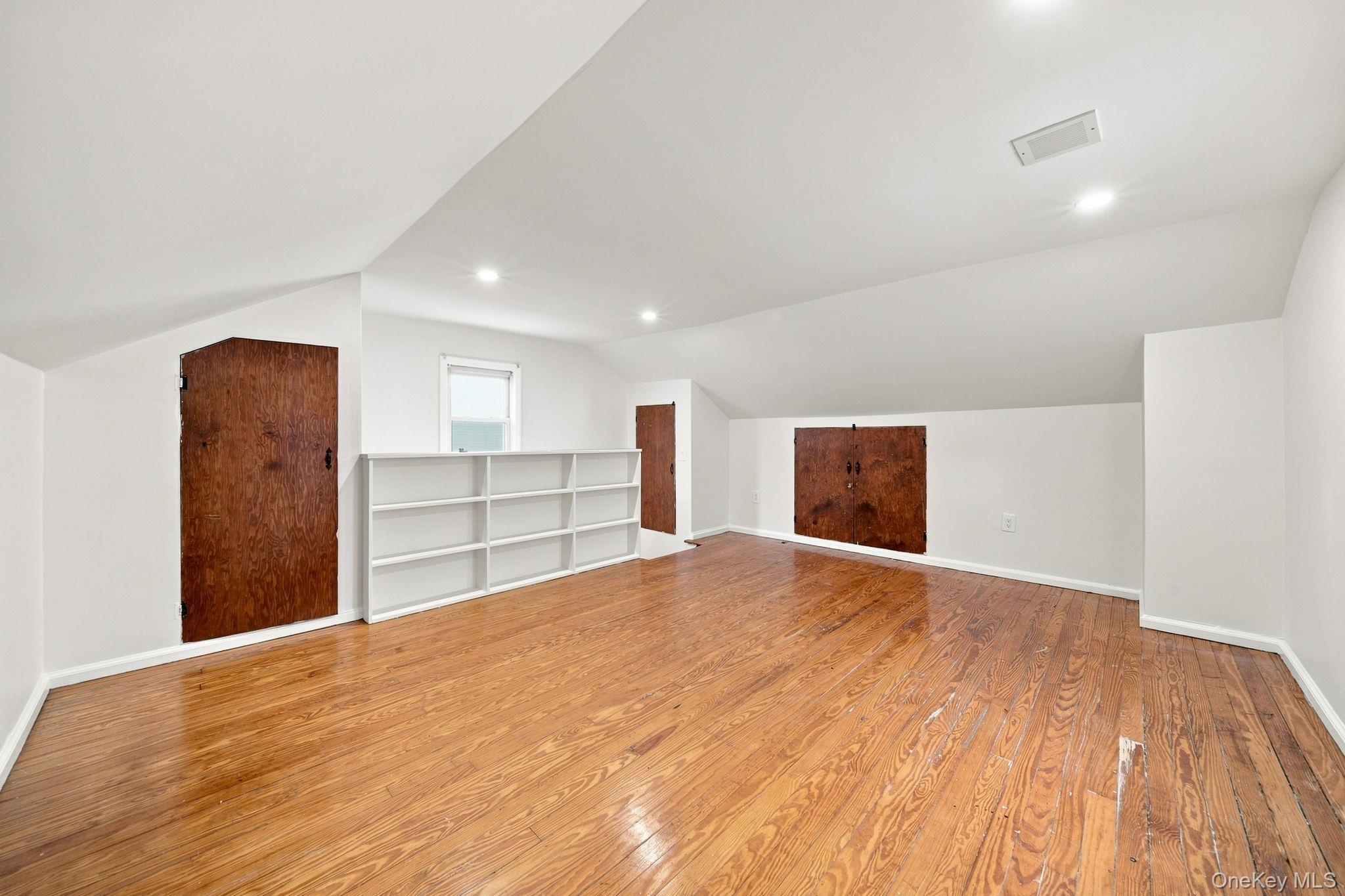 Single Family 78th Avenue Queens, NY 11366, MLS-1048204-18