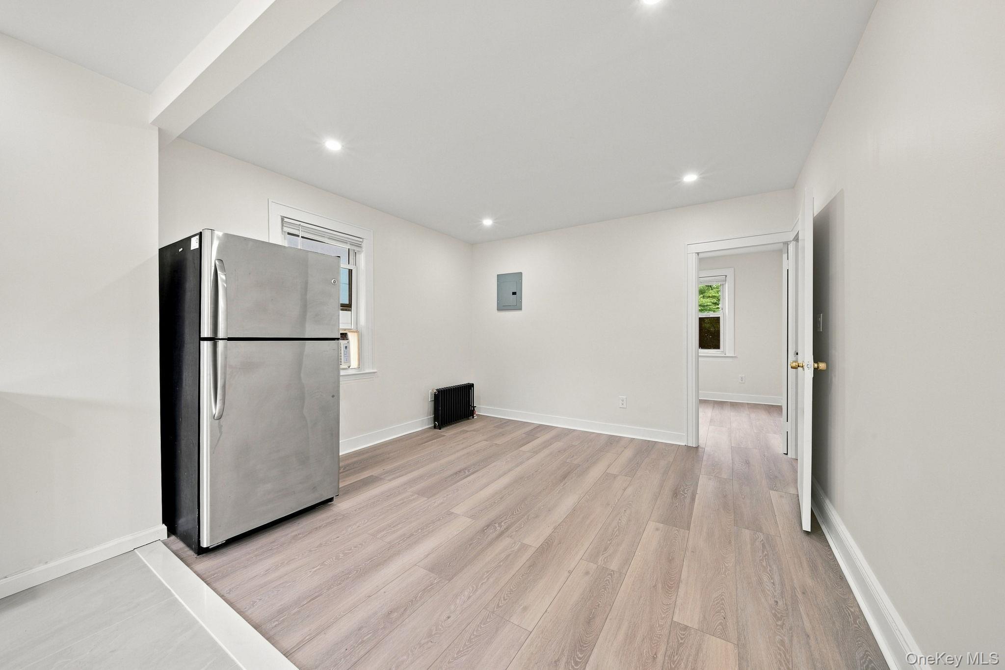 Single Family 78th Avenue Queens, NY 11366, MLS-1048204-4