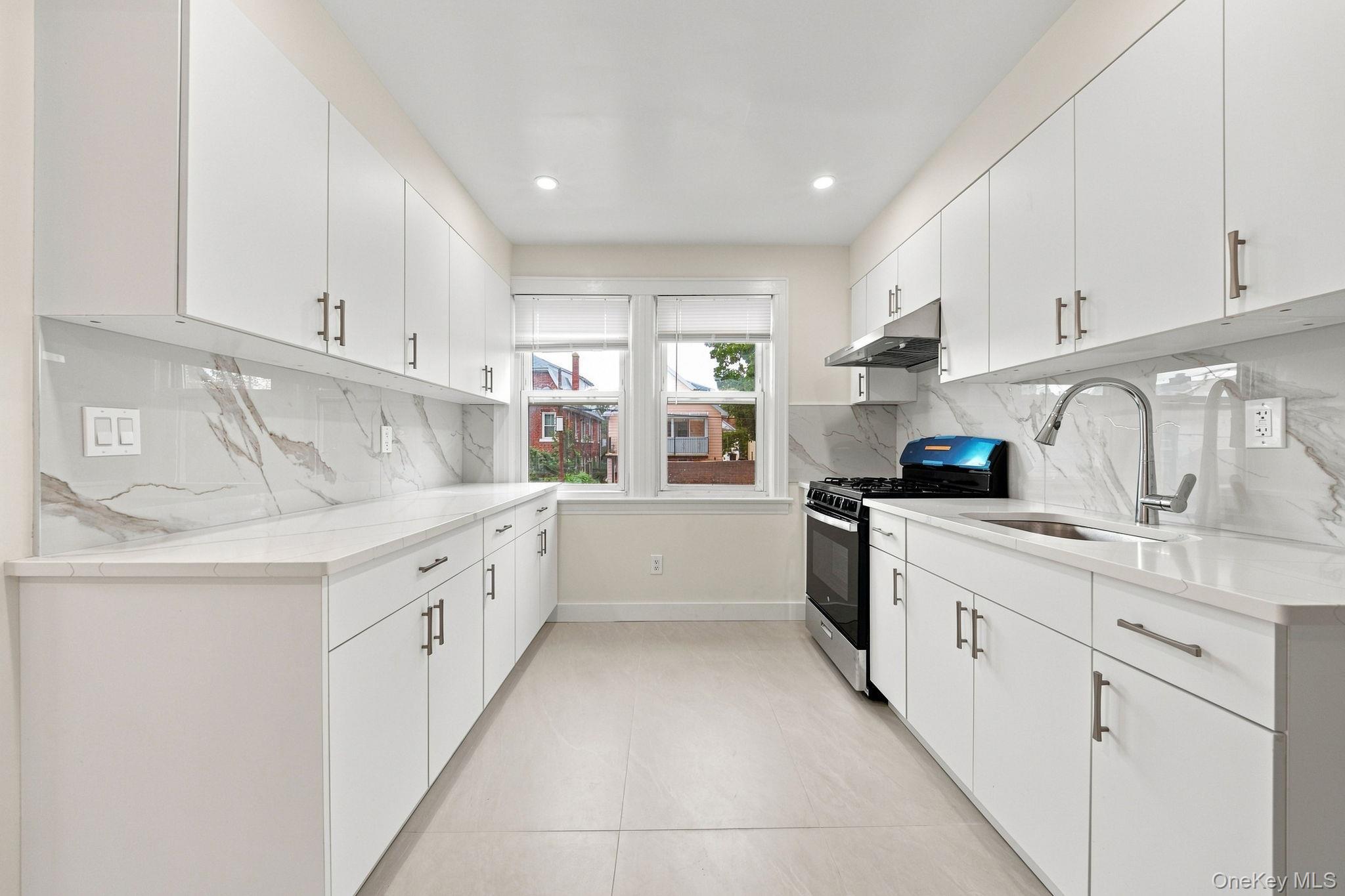 Single Family 78th Avenue Queens, NY 11366, MLS-1048204-7