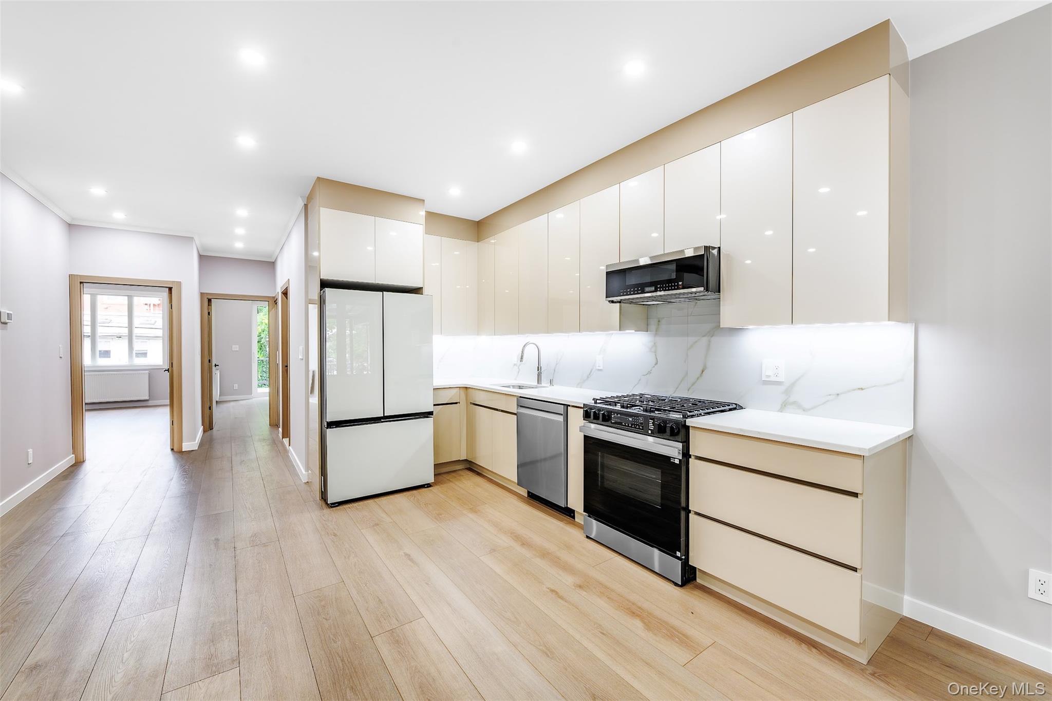 Single Family E 7th Street Brooklyn, NY 11235, MLS-1048213-10