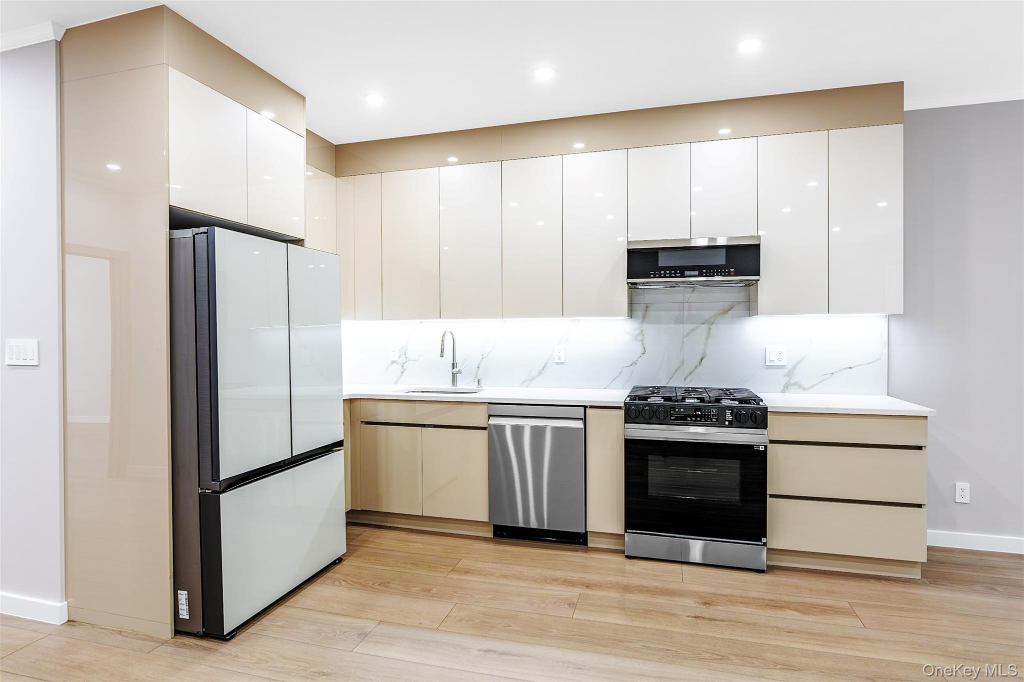 Single Family E 7th Street Brooklyn, NY 11235, MLS-1048213-11