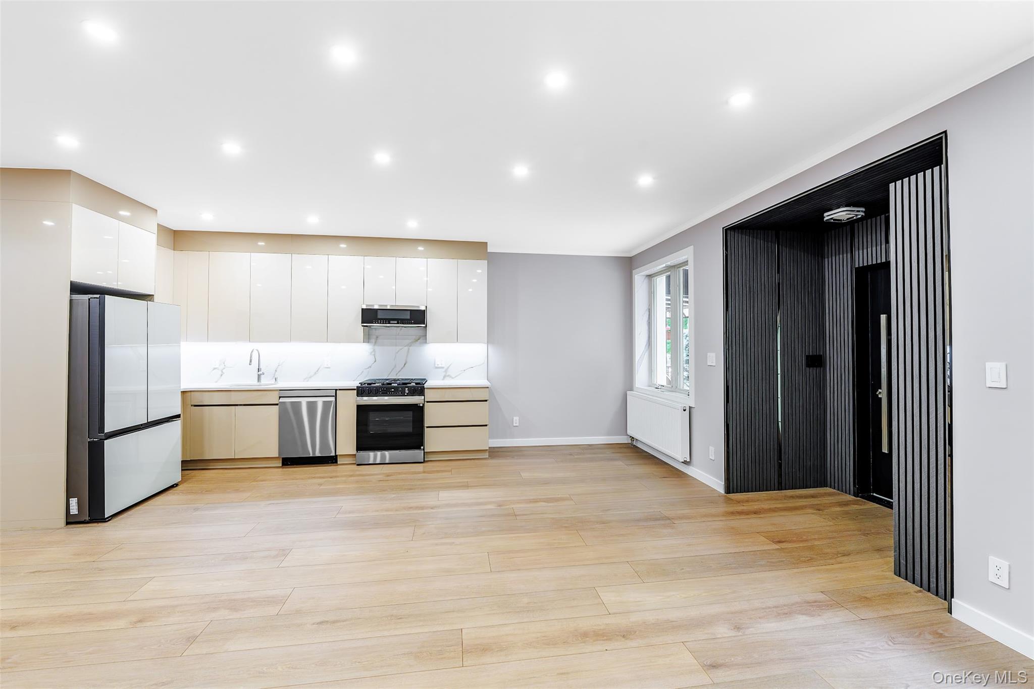 Single Family E 7th Street Brooklyn, NY 11235, MLS-1048213-7