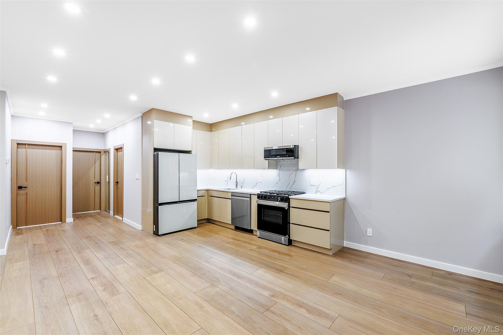 Single Family E 7th Street Brooklyn, NY 11235, MLS-1048213-8