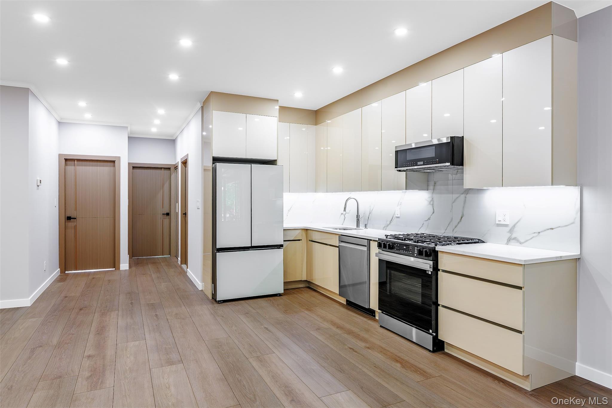 Single Family E 7th Street Brooklyn, NY 11235, MLS-1048213-9
