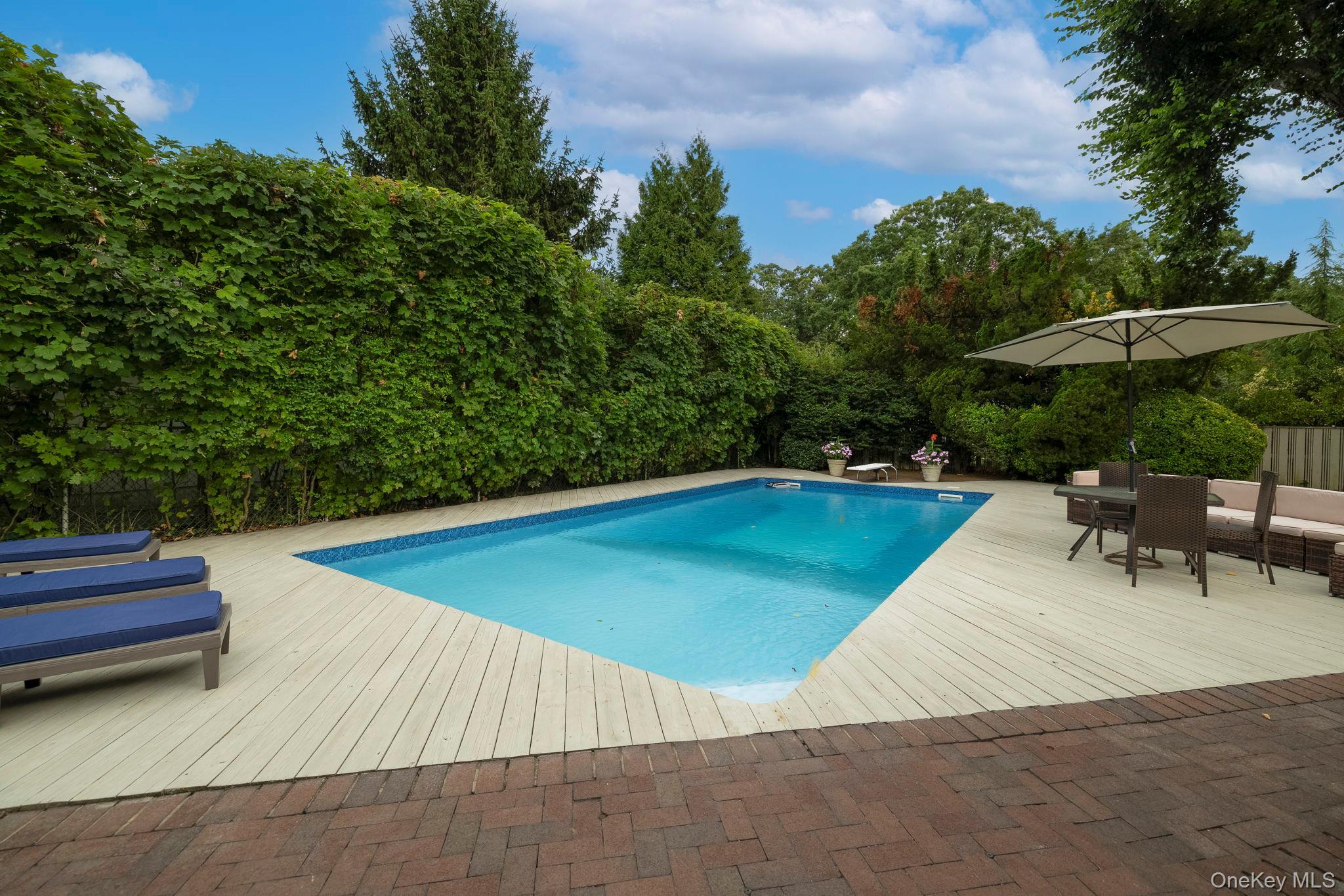 Single Family William Street  Nassau County, NY 11793, MLS-1048220-38