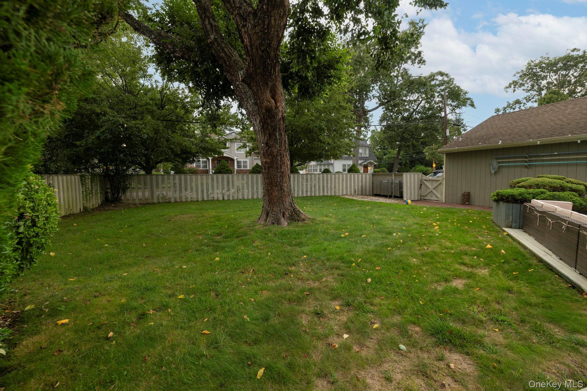Single Family William Street  Nassau County, NY 11793, MLS-1048220-44