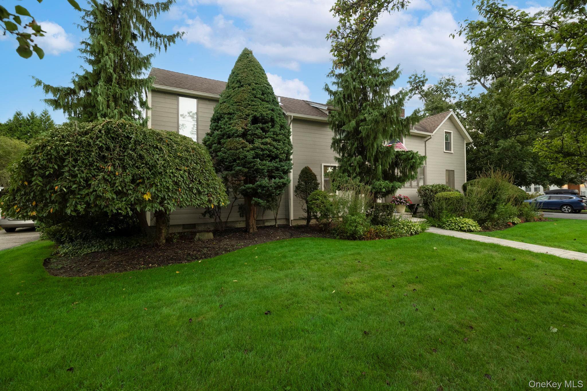 Single Family William Street  Nassau County, NY 11793, MLS-1048220-5