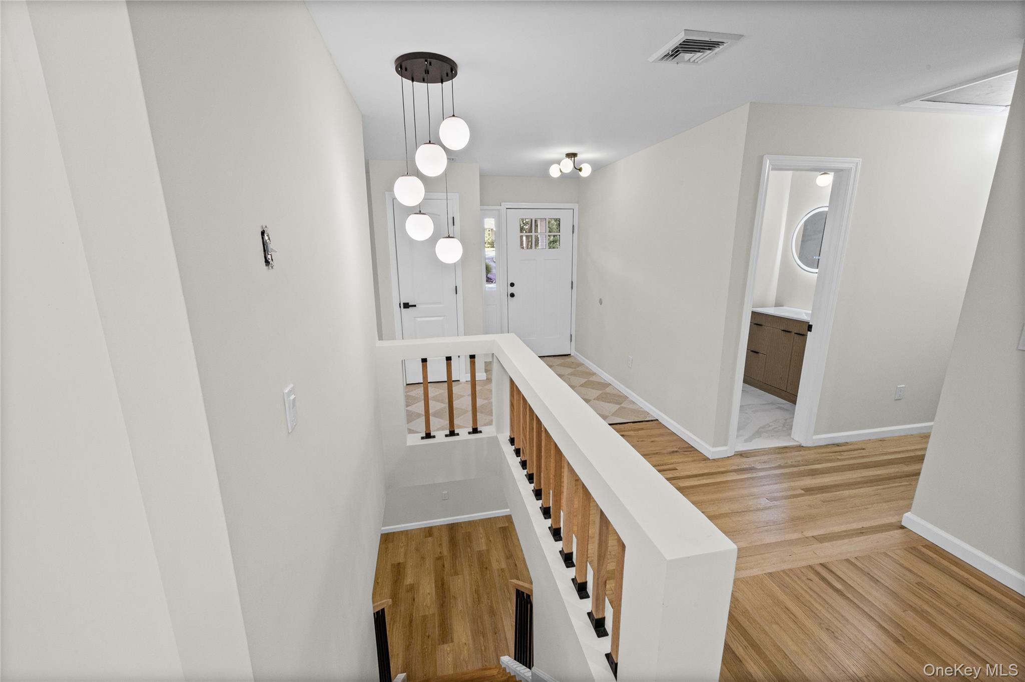 Single Family Camelot Lane Suffolk County, NY 11733, MLS-1048233-22