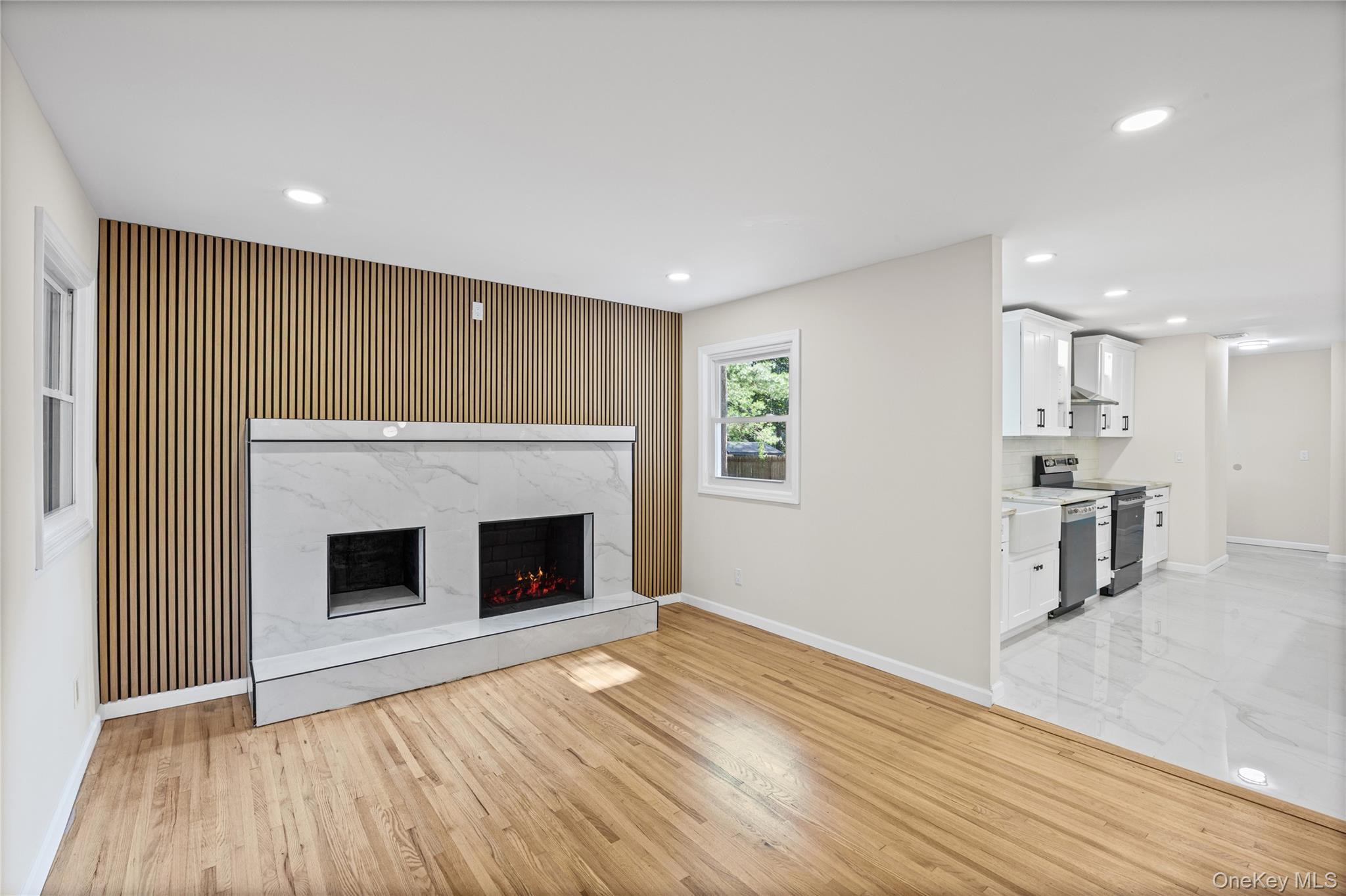 Single Family Camelot Lane Suffolk County, NY 11733, MLS-1048233-5