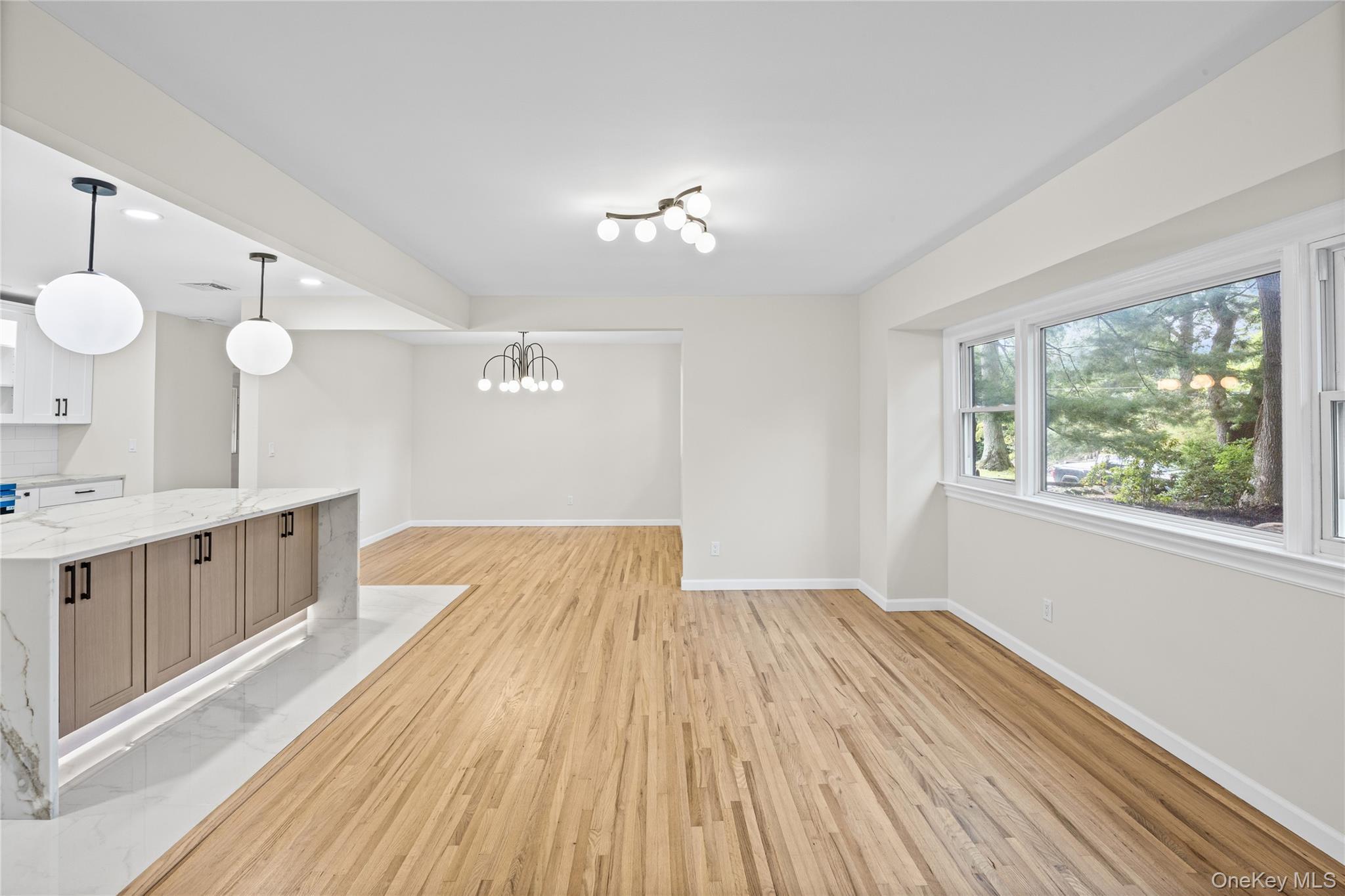 Single Family Camelot Lane Suffolk County, NY 11733, MLS-1048233-9