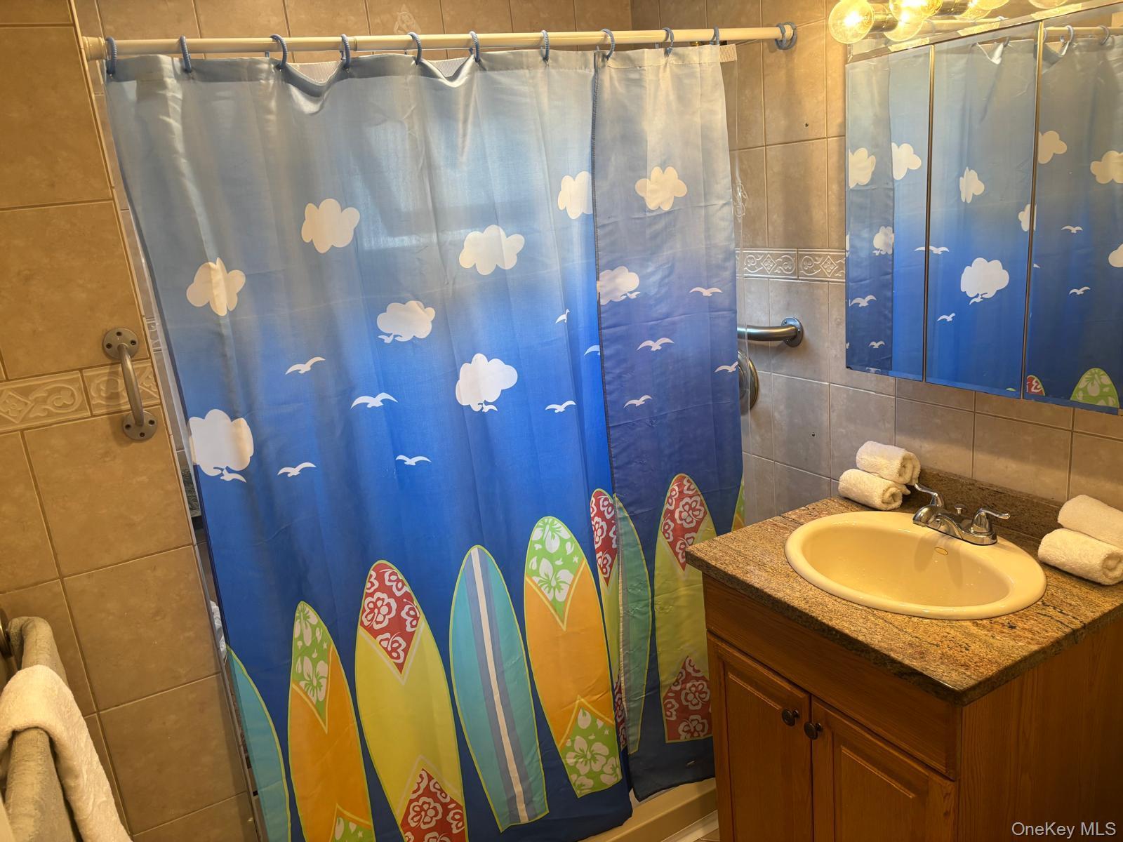 Single Family Hillside Avenue  Queens, NY 11418, MLS-1048250-16