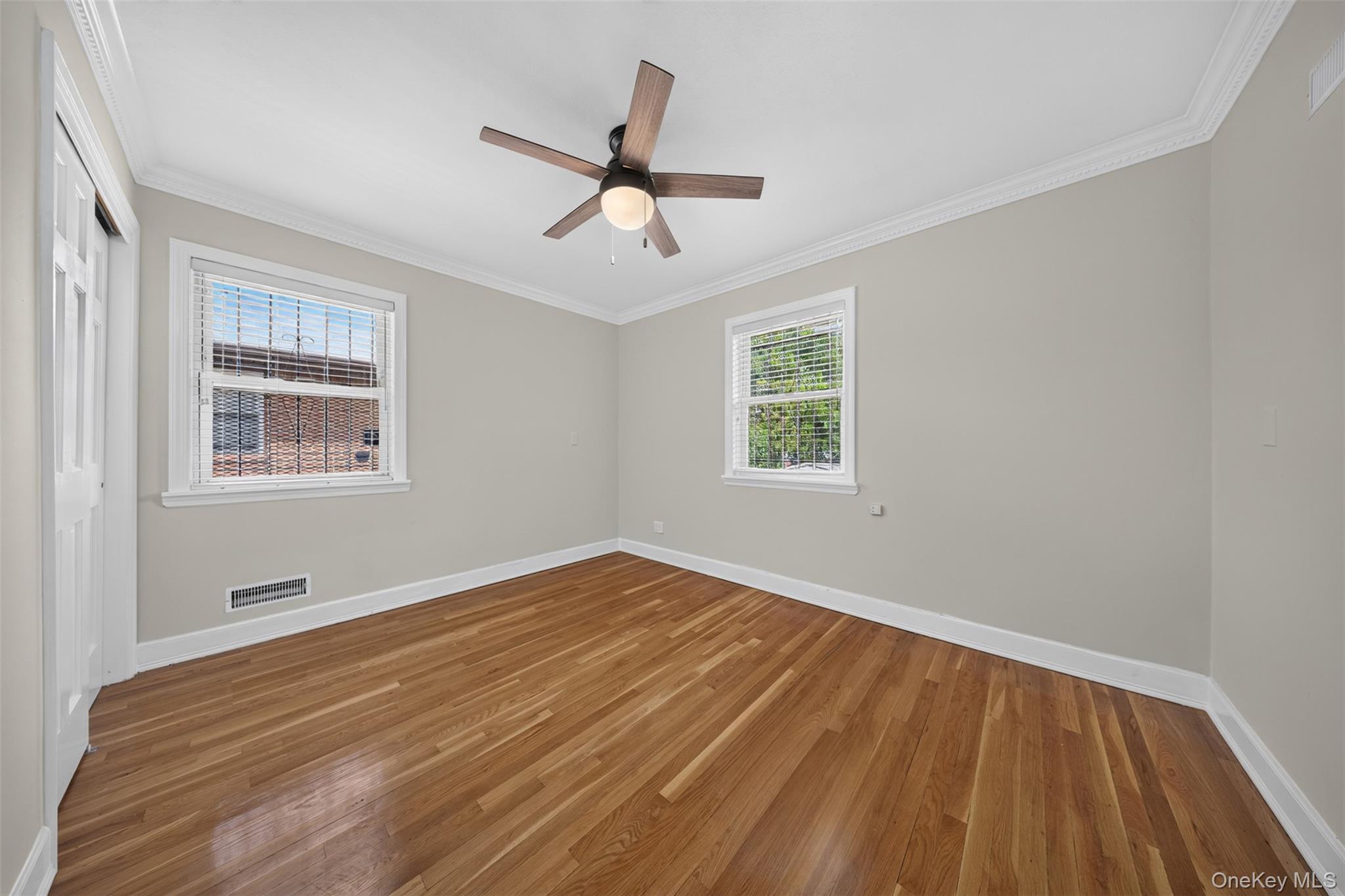 Single Family Clearview Expressway Queens, NY 11360, MLS-1048253-17