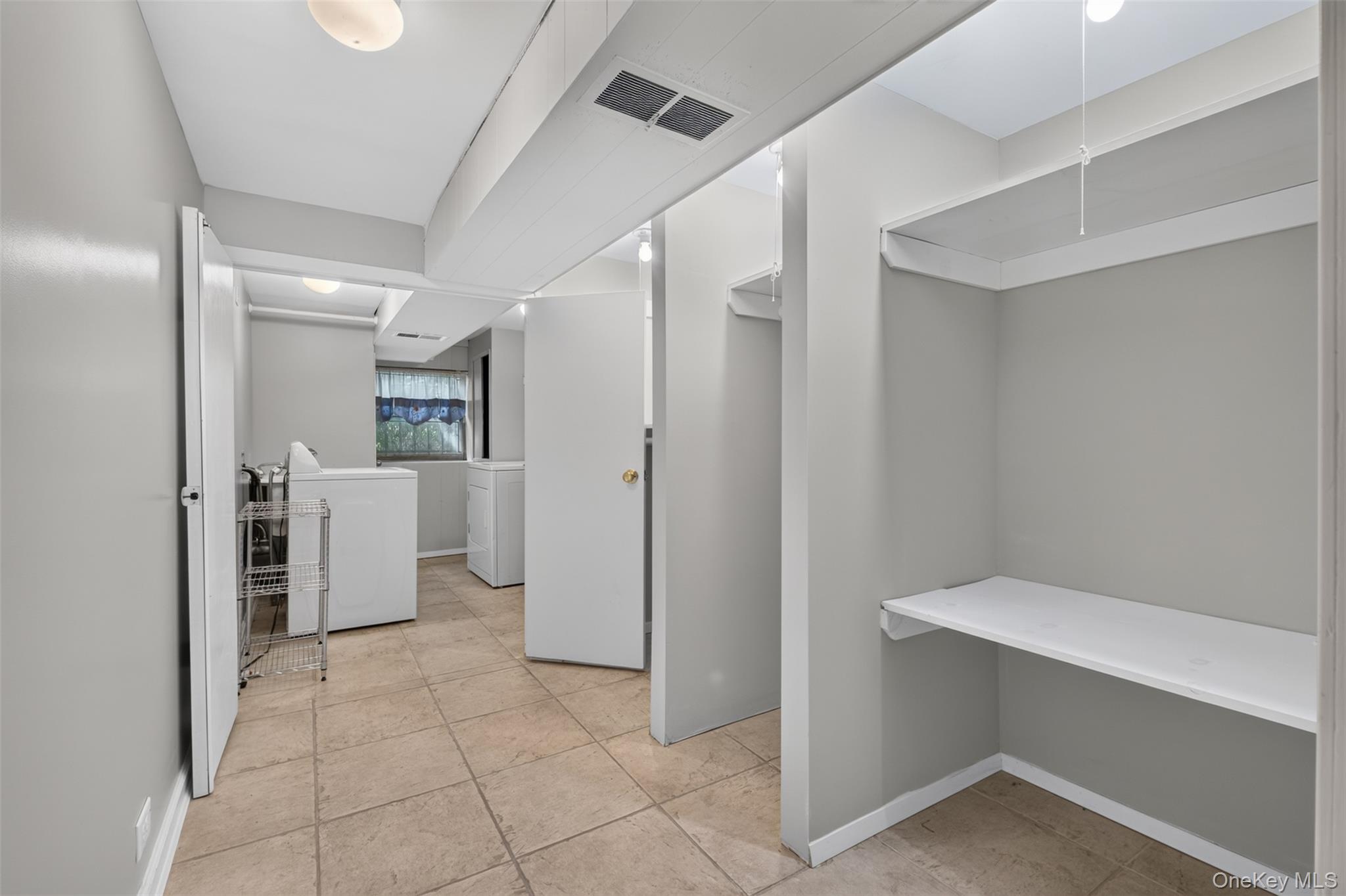 Single Family Clearview Expressway Queens, NY 11360, MLS-1048253-25