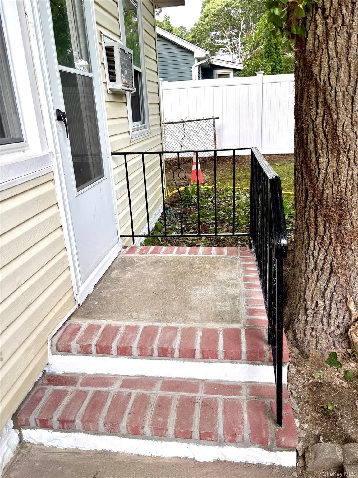 Single Family Maple Street S Suffolk County, NY 11755, MLS-1048265-2
