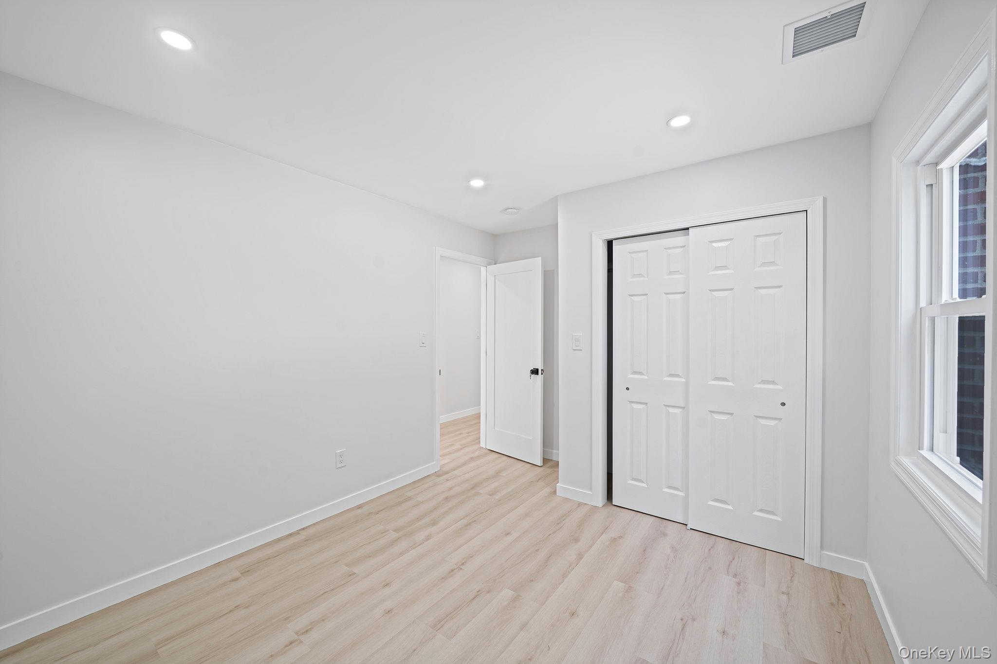 Single Family Putnam Avenue  Suffolk County, NY 11704, MLS-1048276-18