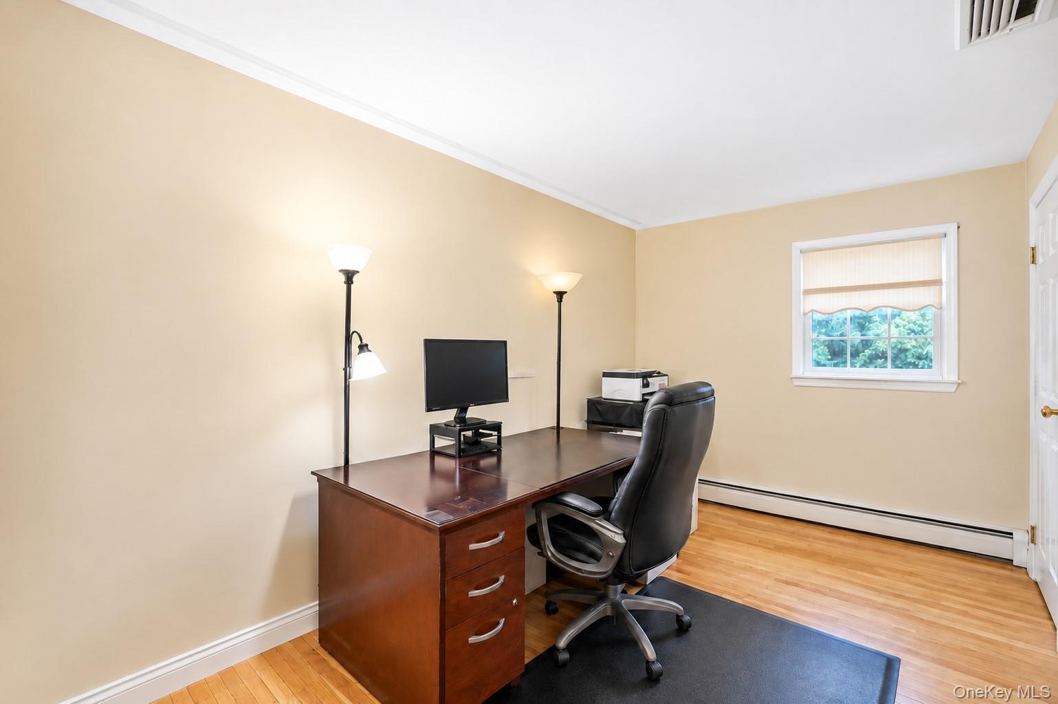 Single Family Bayview Drive  Suffolk County, NY 11769, MLS-1048277-23