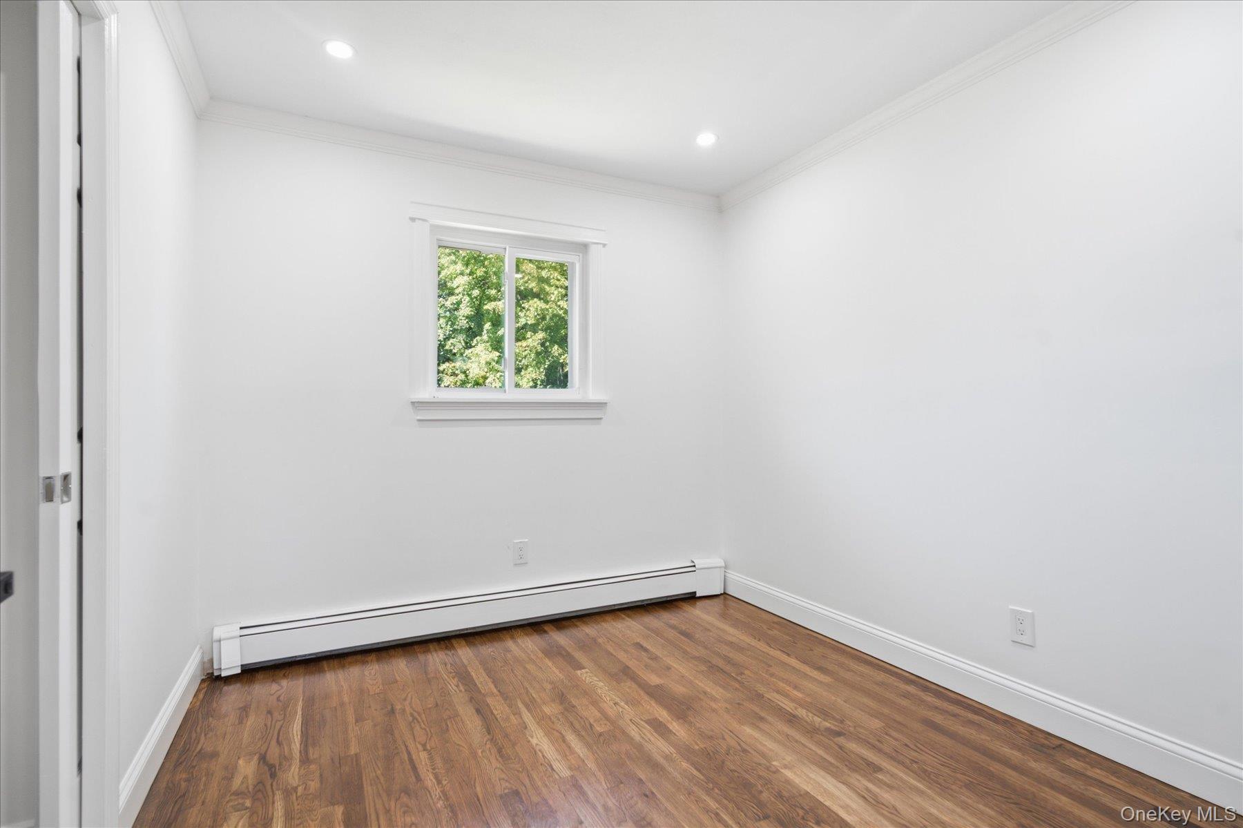 Single Family Garfield Place  Suffolk County, NY 11757, MLS-1048280-18