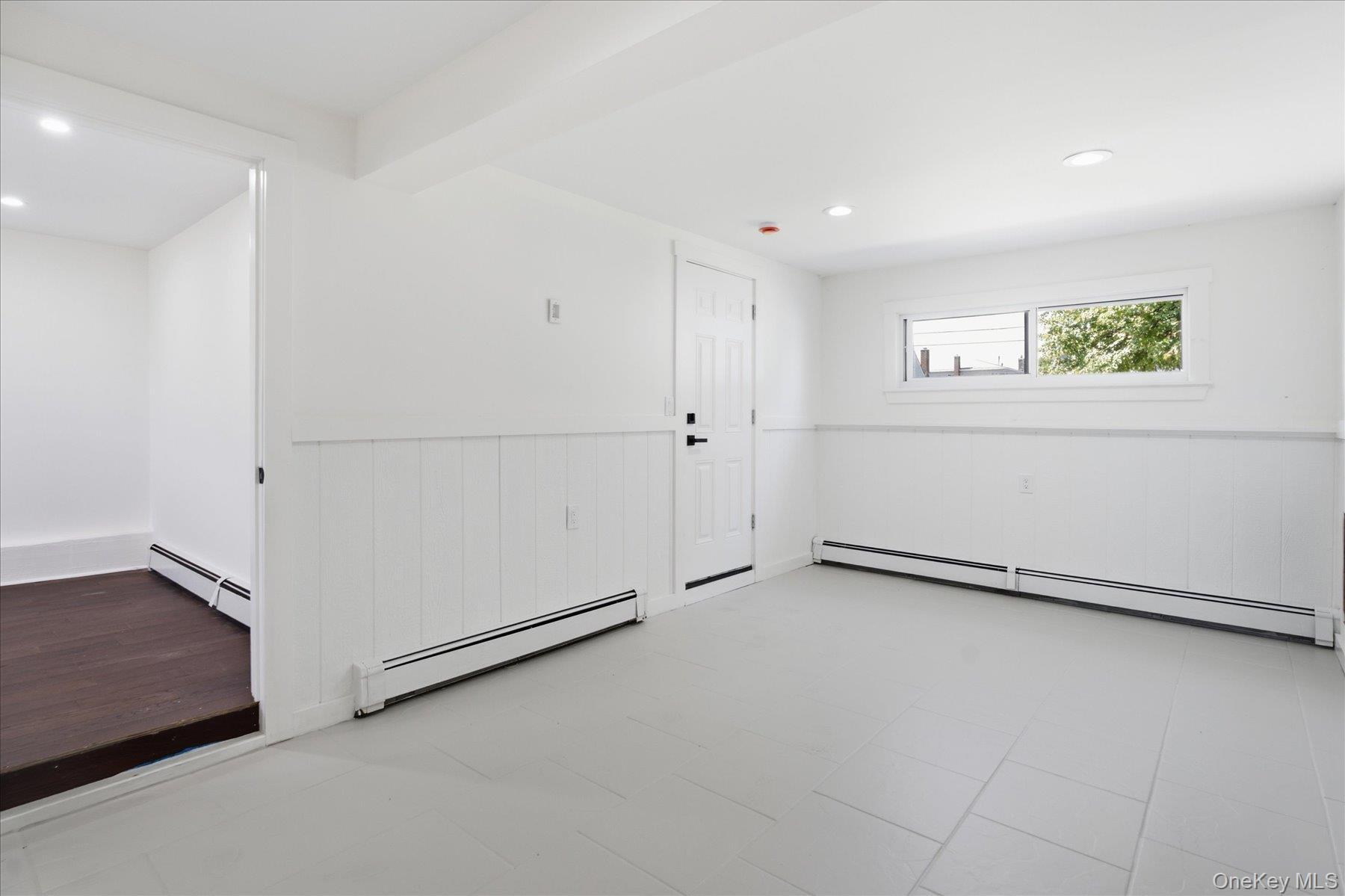 Single Family Garfield Place  Suffolk County, NY 11757, MLS-1048280-23