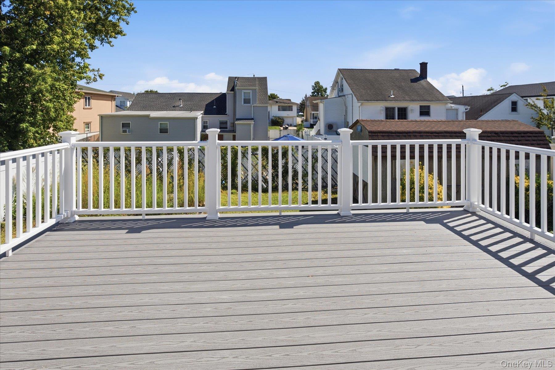 Single Family Garfield Place  Suffolk County, NY 11757, MLS-1048280-34