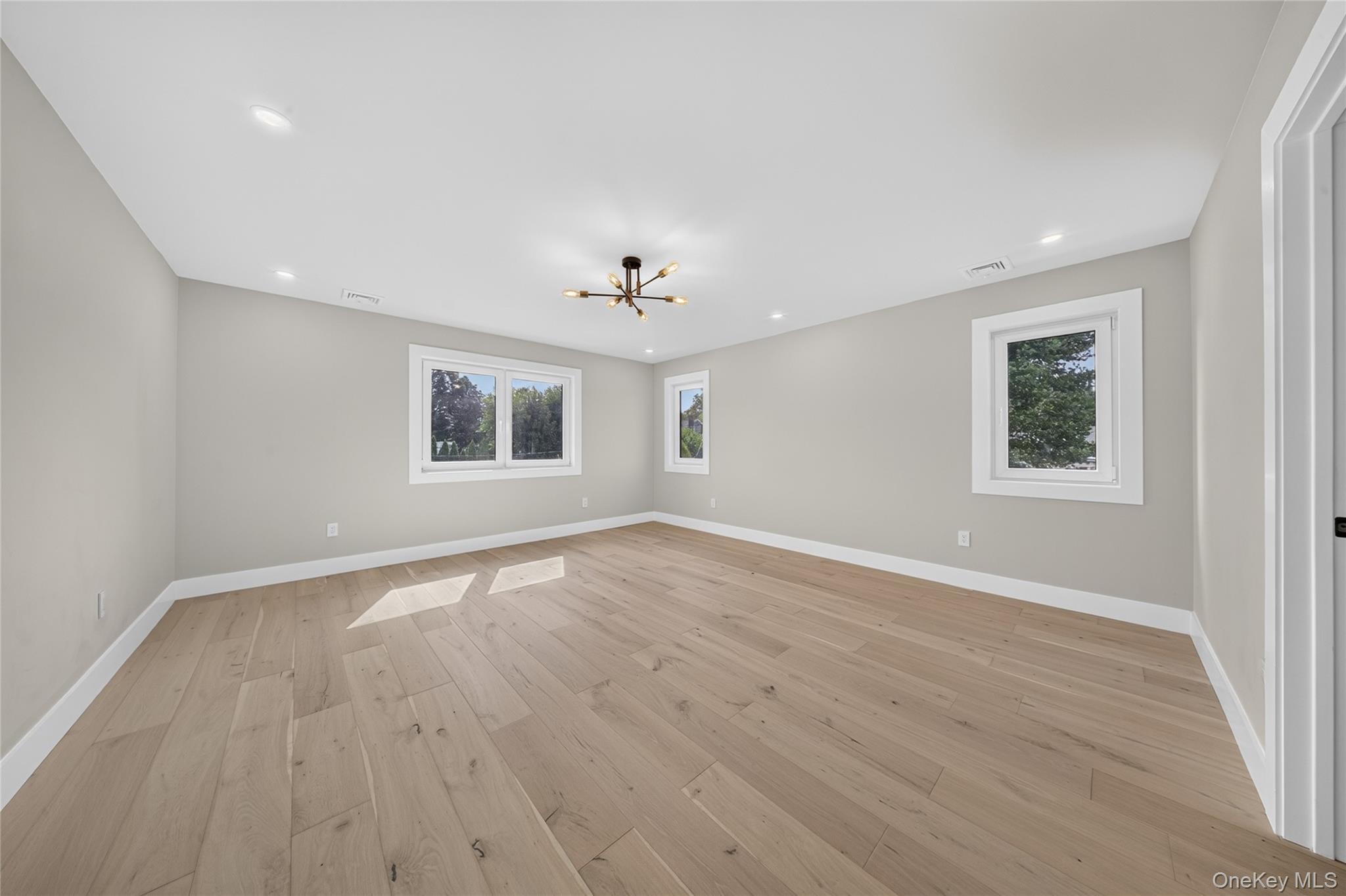 Single Family Lee Place  Nassau County, NY 11804, MLS-1048286-19