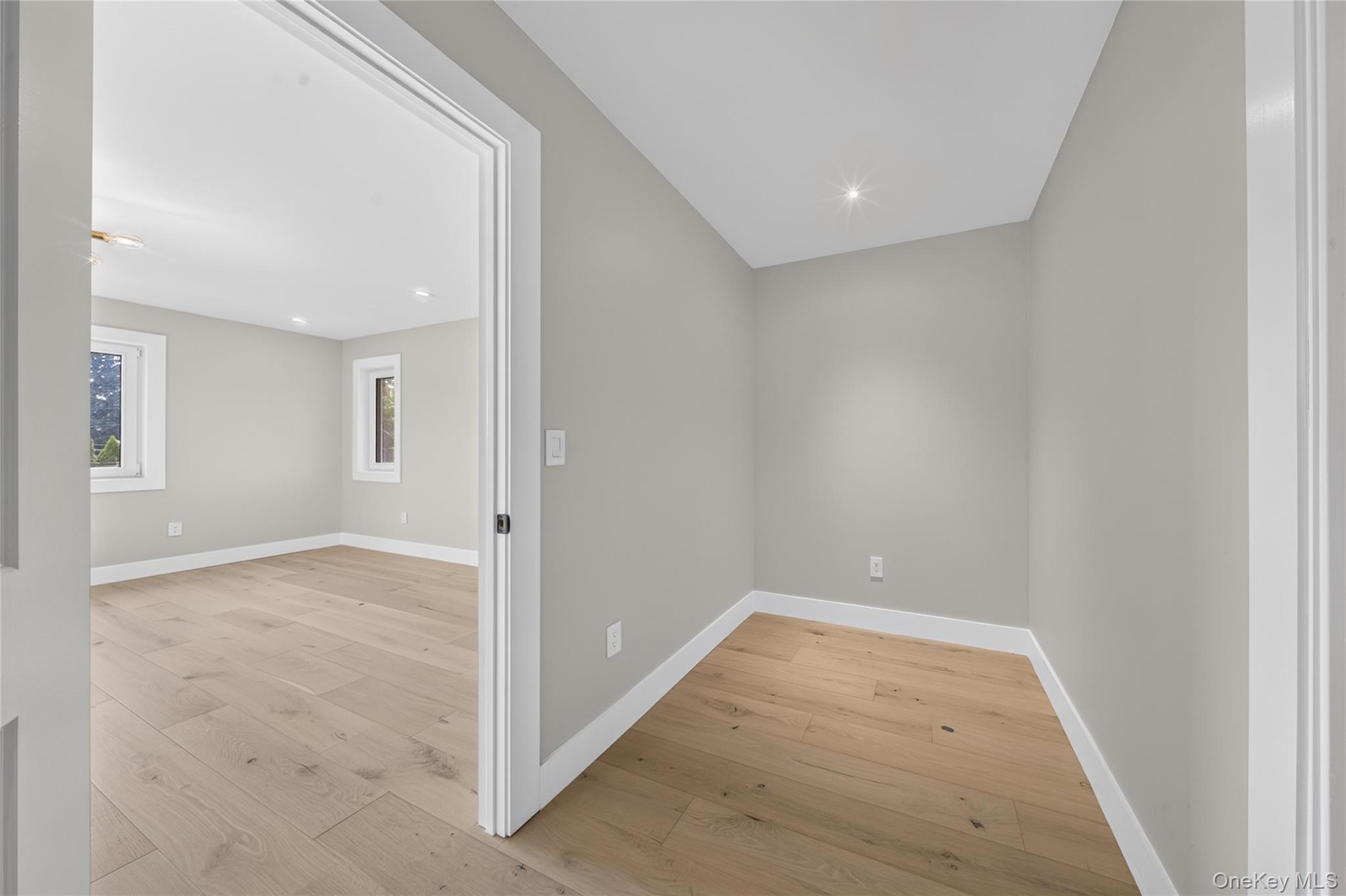 Single Family Lee Place  Nassau County, NY 11804, MLS-1048286-20