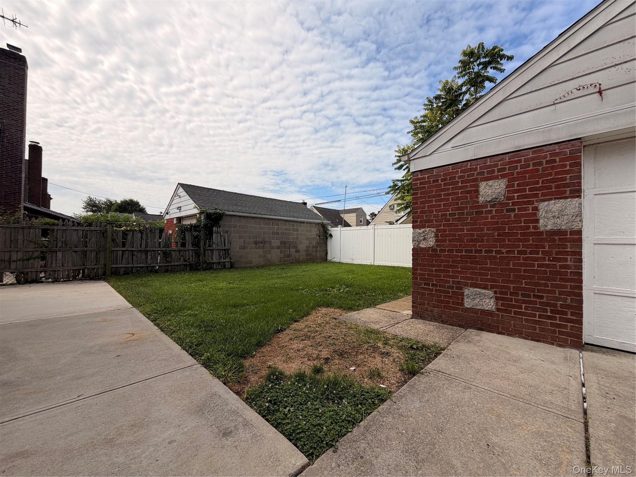 Single Family 258th Street  Queens, NY 11004, MLS-1048287-20