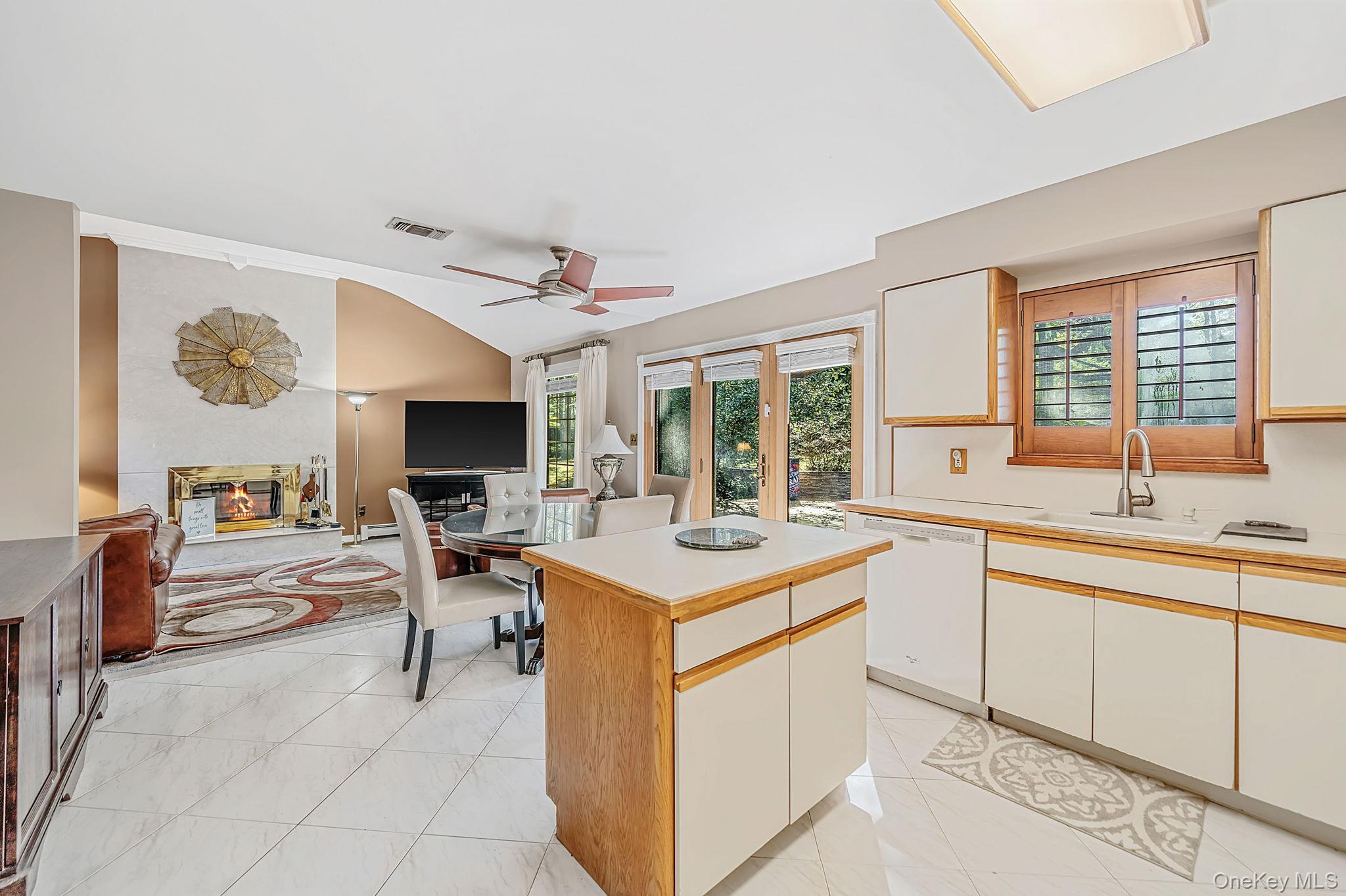 Single Family Hastings Drive  Suffolk County, NY 11961, MLS-1048307-10