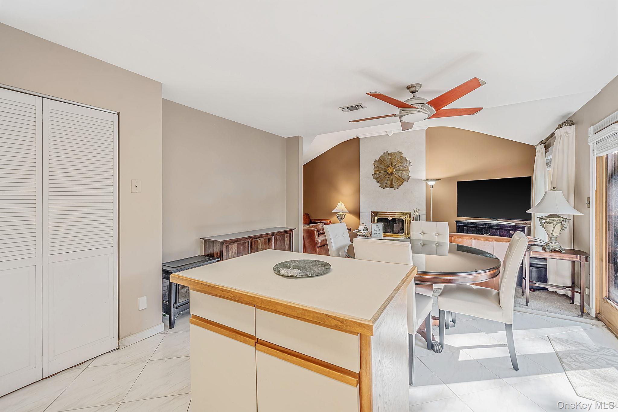 Single Family Hastings Drive  Suffolk County, NY 11961, MLS-1048307-9