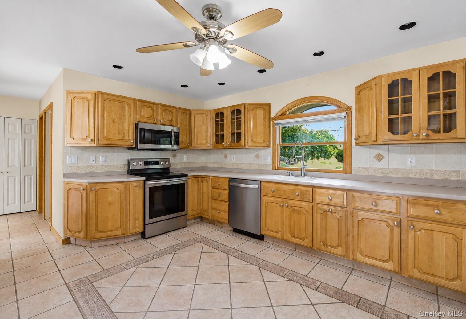 Single Family Cable Lane  Nassau County, NY 11801, MLS-1048311-11