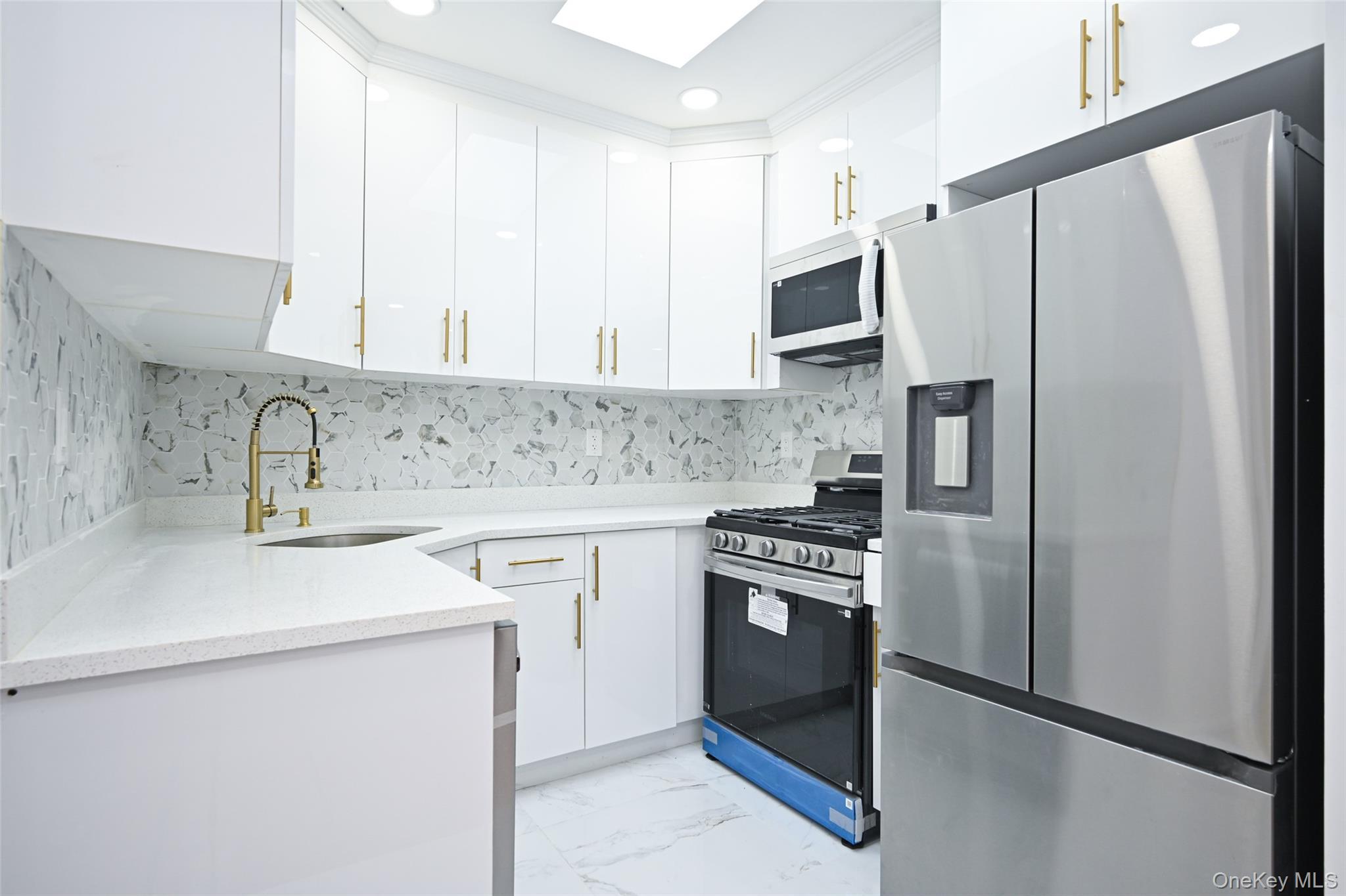 Single Family 199th Street  Queens, NY 11412, MLS-1048313-11