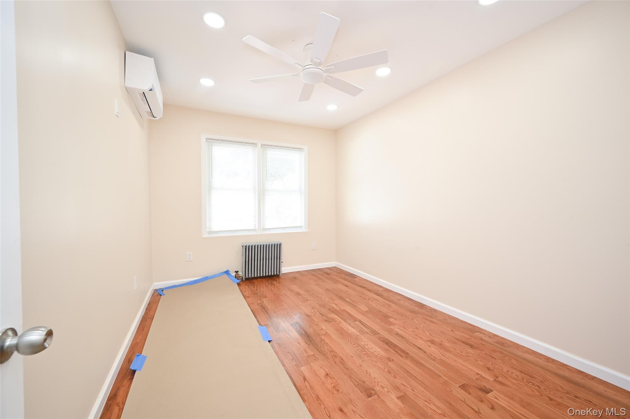 Single Family 199th Street  Queens, NY 11412, MLS-1048313-14