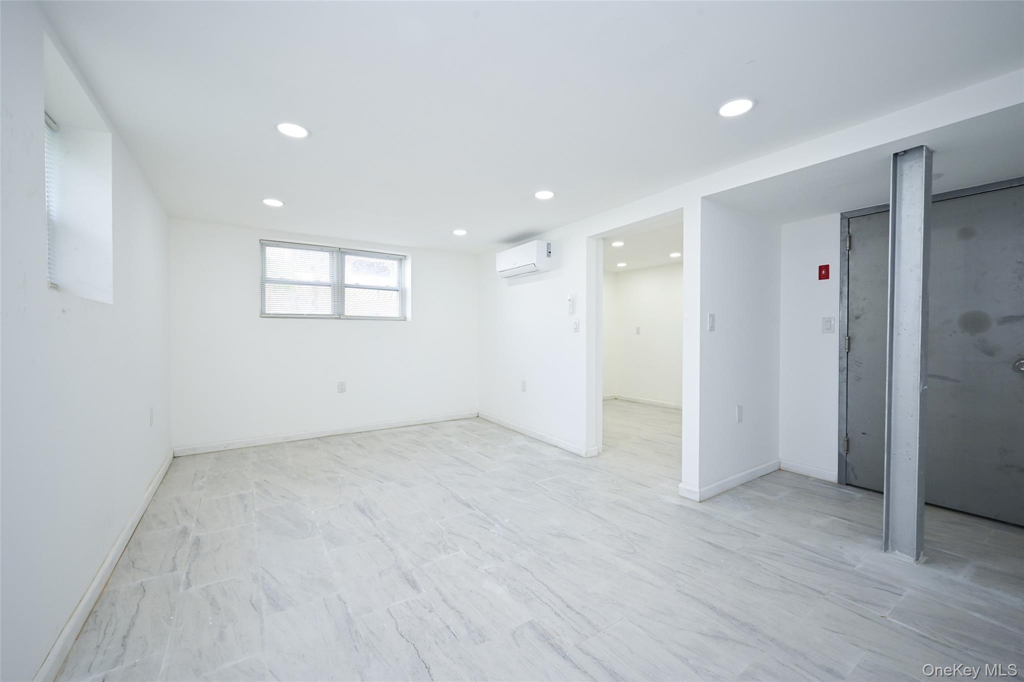 Single Family 199th Street  Queens, NY 11412, MLS-1048313-18