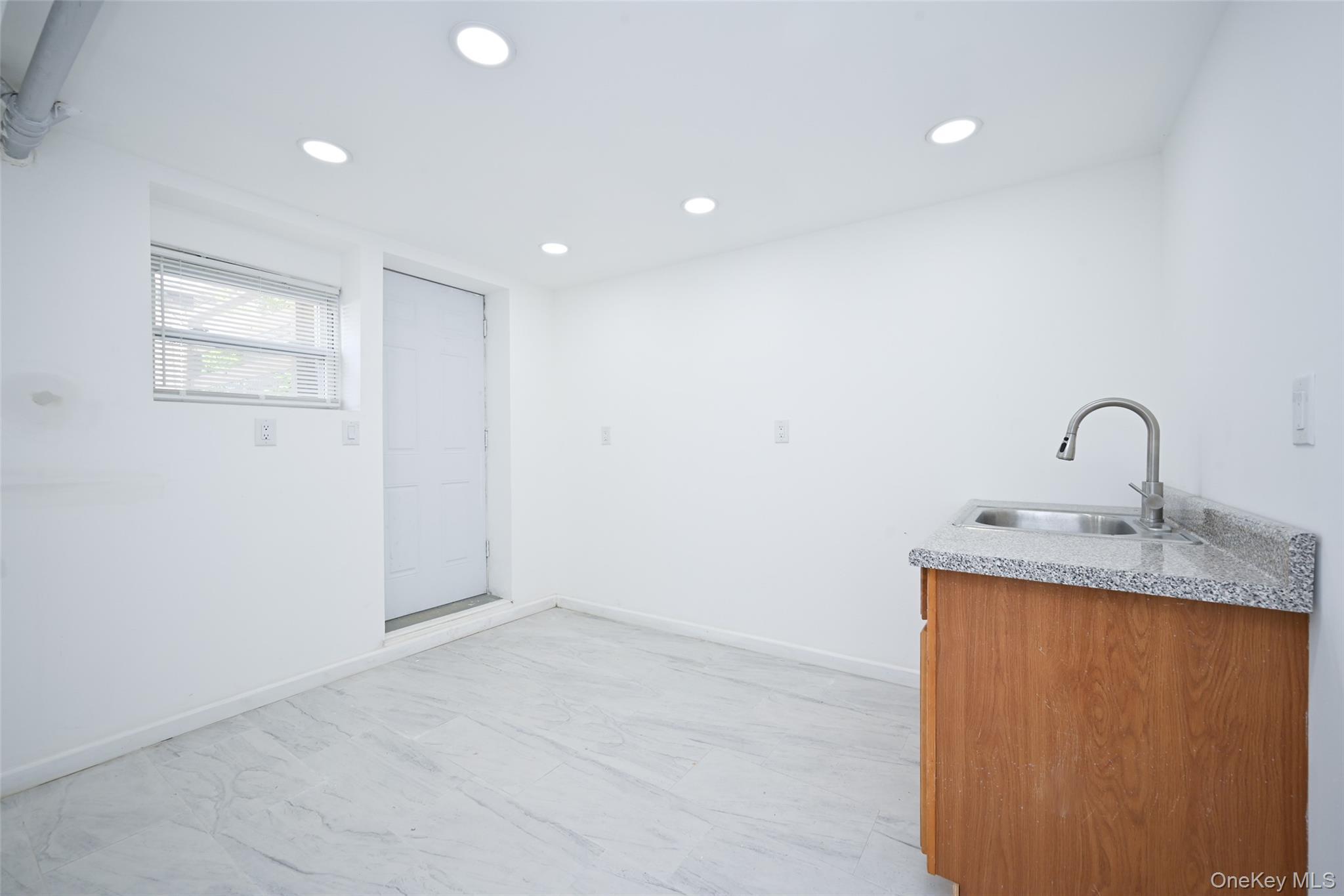 Single Family 199th Street  Queens, NY 11412, MLS-1048313-20