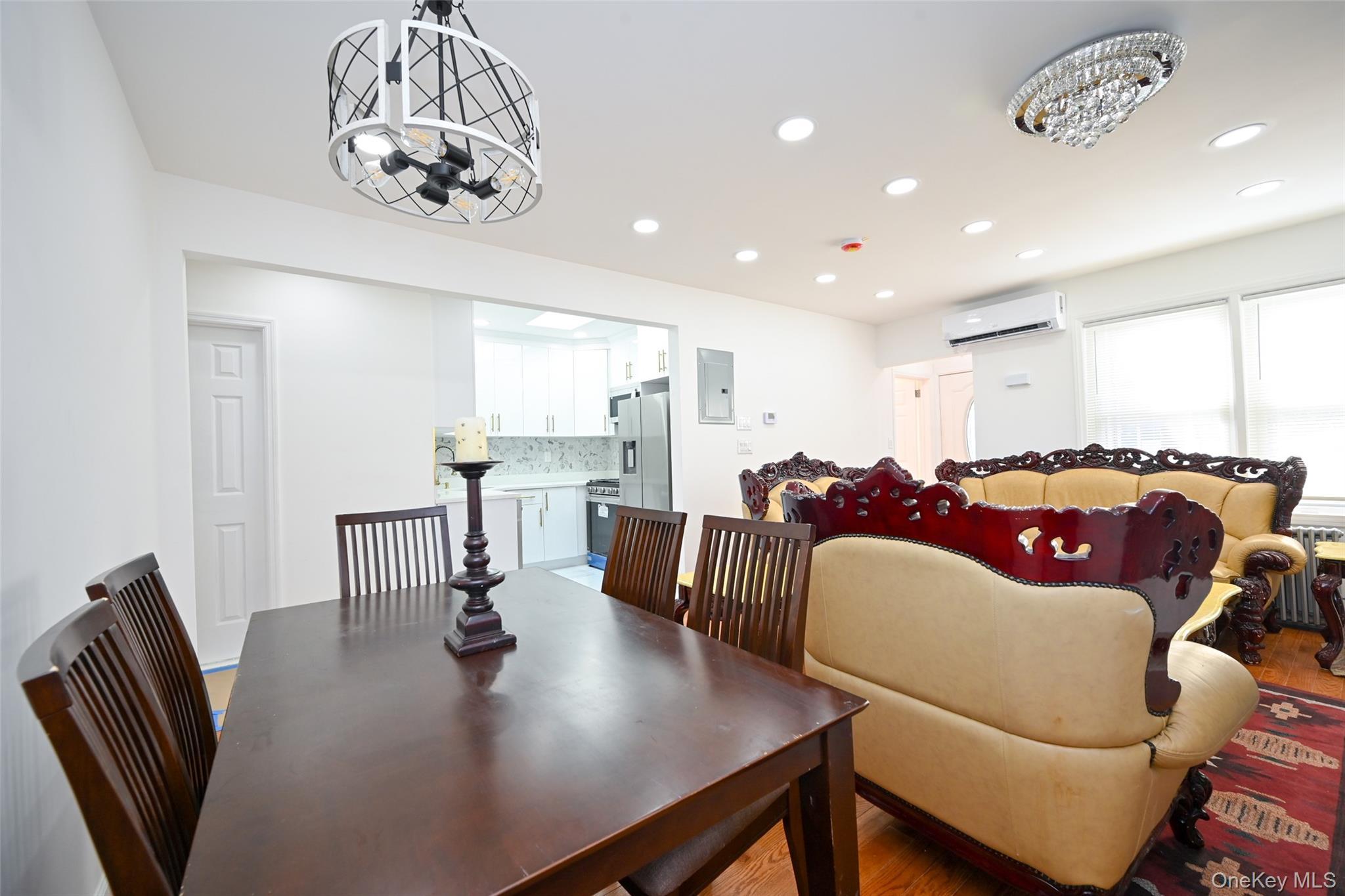 Single Family 199th Street  Queens, NY 11412, MLS-1048313-9