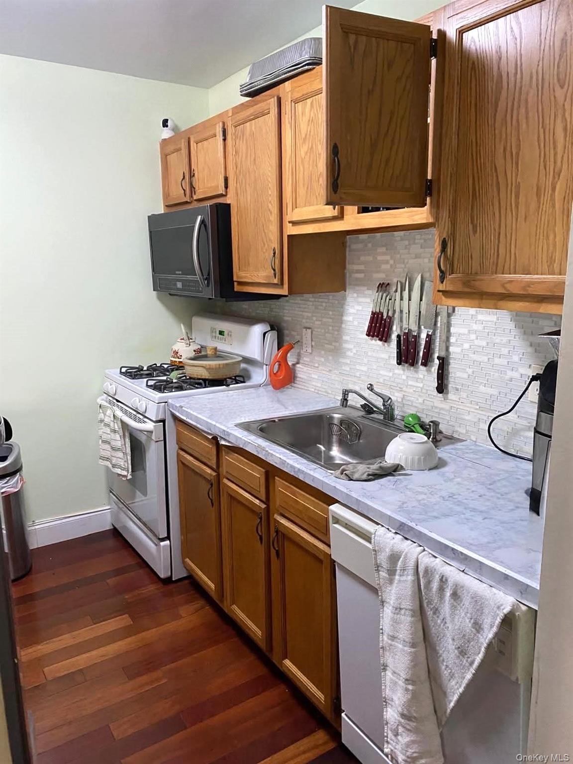 Single Family Beach 42nd Street Queens, NY 11691, MLS-1048318-8
